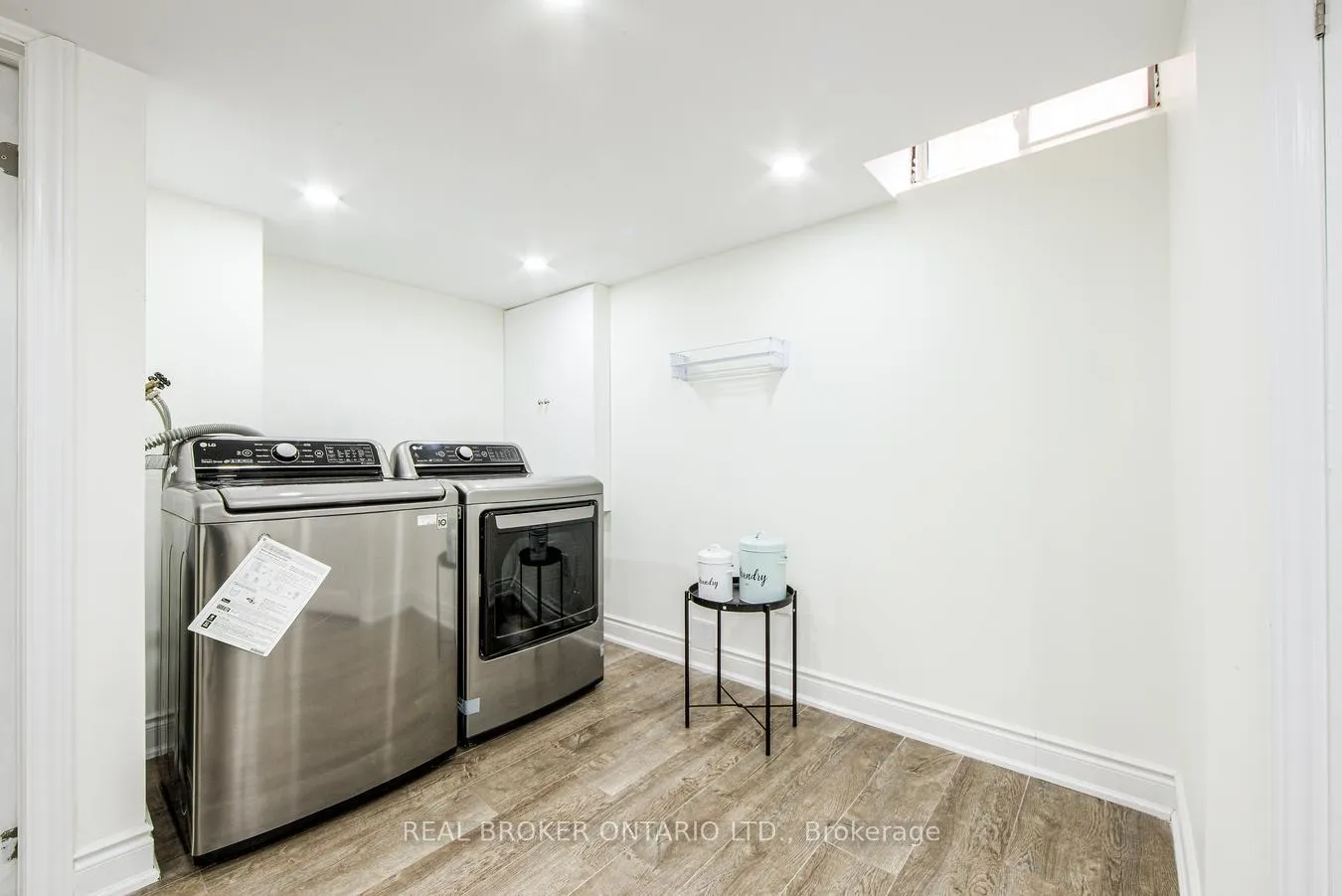 Photo 24 of 5142 Bunton Crescent, Burlington, Orchard — HOMEH