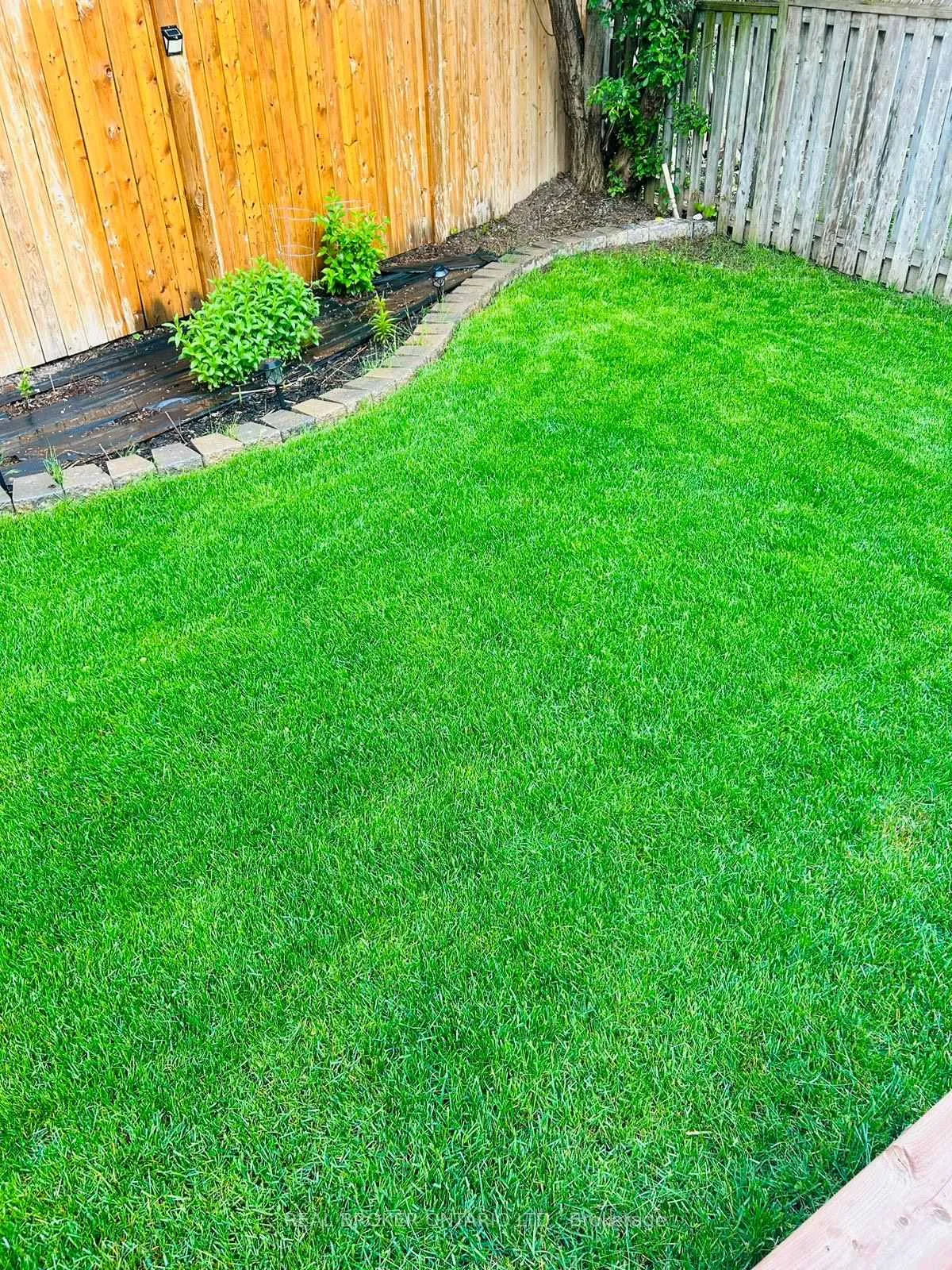 Photo 29 of 5142 Bunton Crescent, Burlington, Orchard — HOMEH