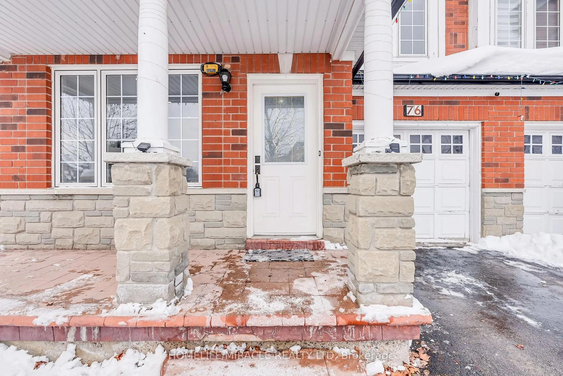 Photo 3 of 76 Starhill Crescent, Brampton, Sandringham-Wellington — HOMEH