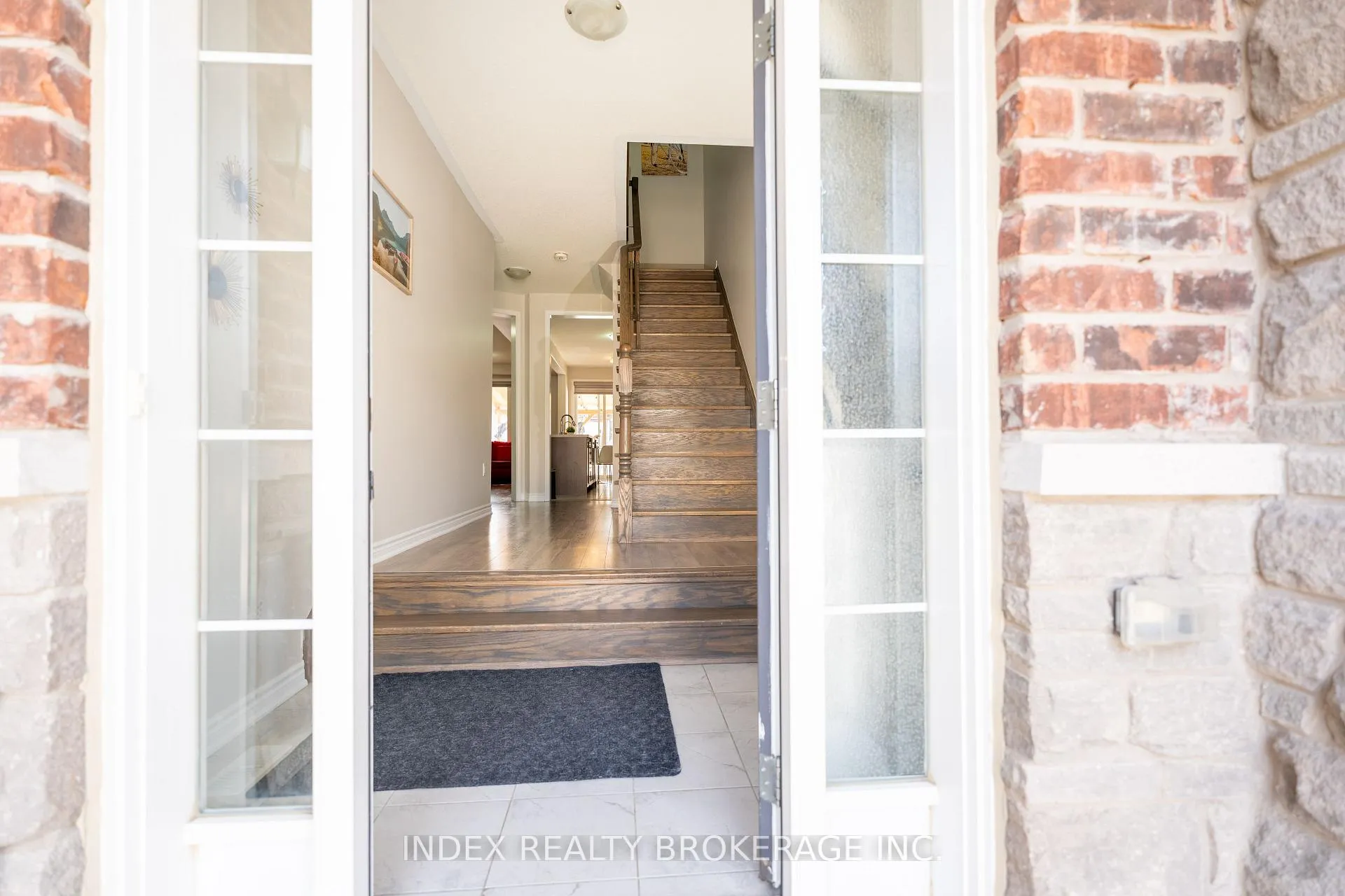 Photo 4 of 55 Phyllis Drive, Caledon, Rural Caledon — HOMEH