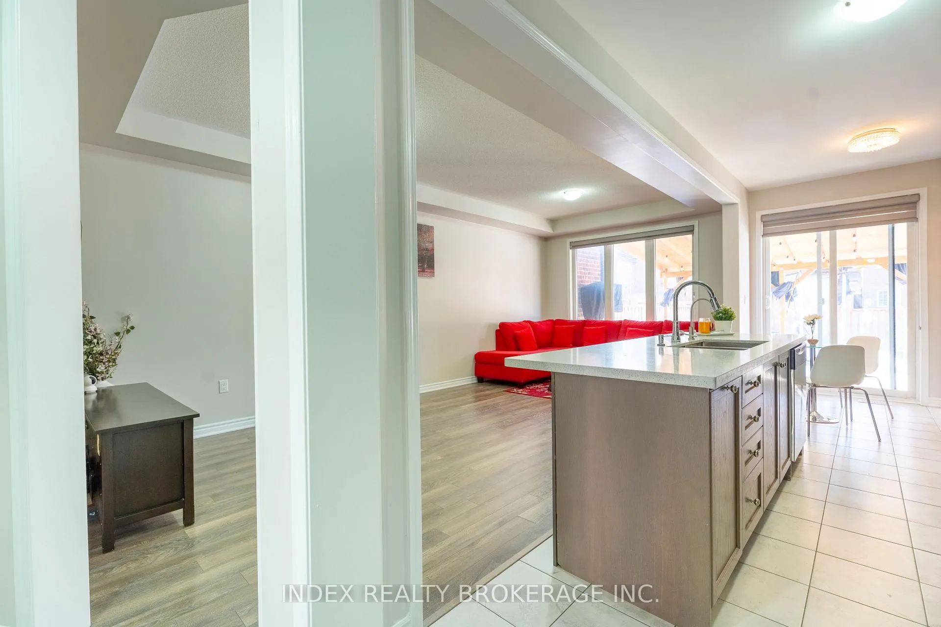 Photo 11 of 55 Phyllis Drive, Caledon, Rural Caledon — HOMEH