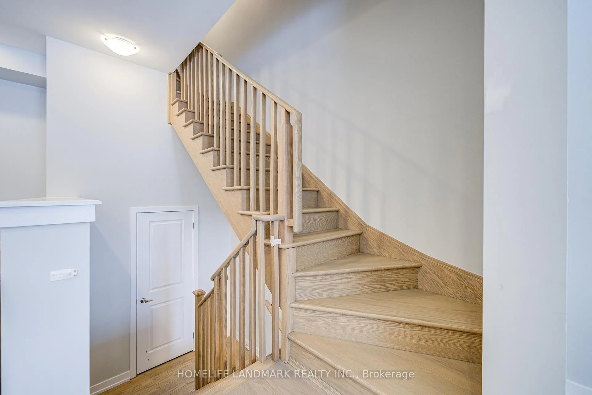 Photo 9 of 33 Schmidt Lane, Markham, Angus Glen — HOMEH