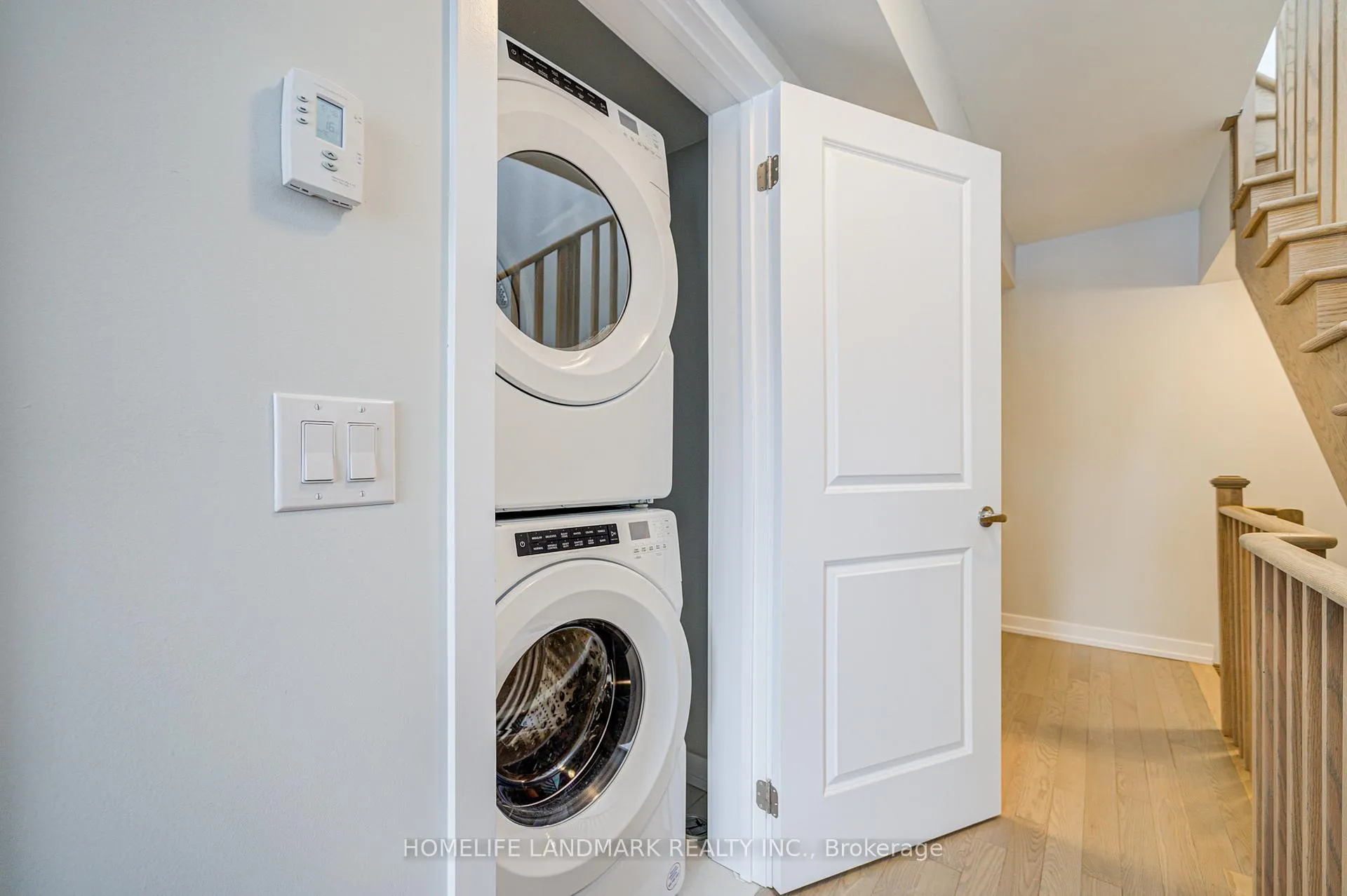 Photo 31 of 33 Schmidt Lane, Markham, Angus Glen — HOMEH