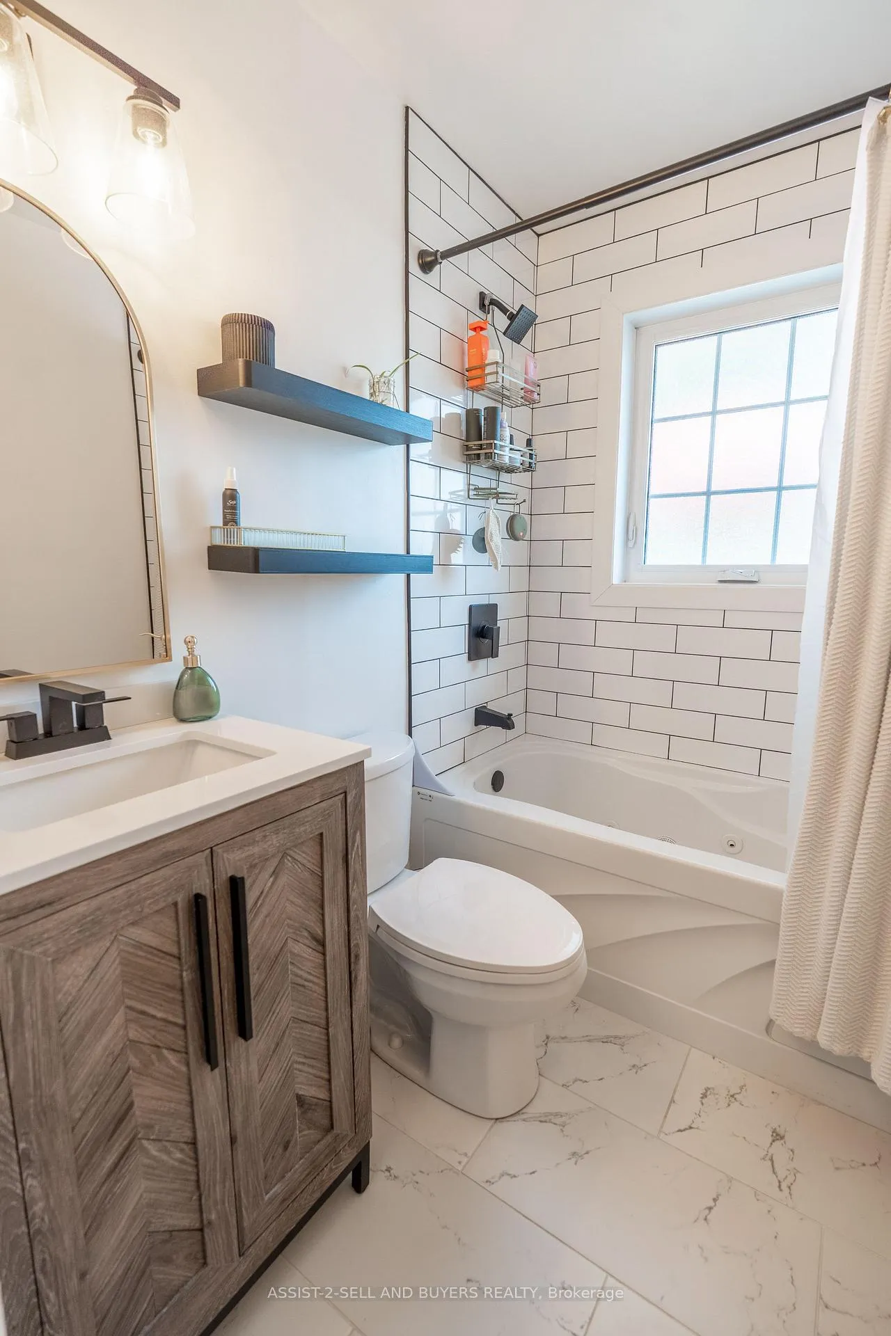 Photo 17 of 230 Sunnyside Avenue E, Cornwall — HOMEH