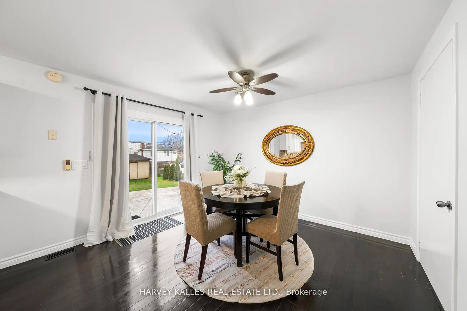 Photo 8 of 38 Follett Court, Ajax, South East — HOMEH