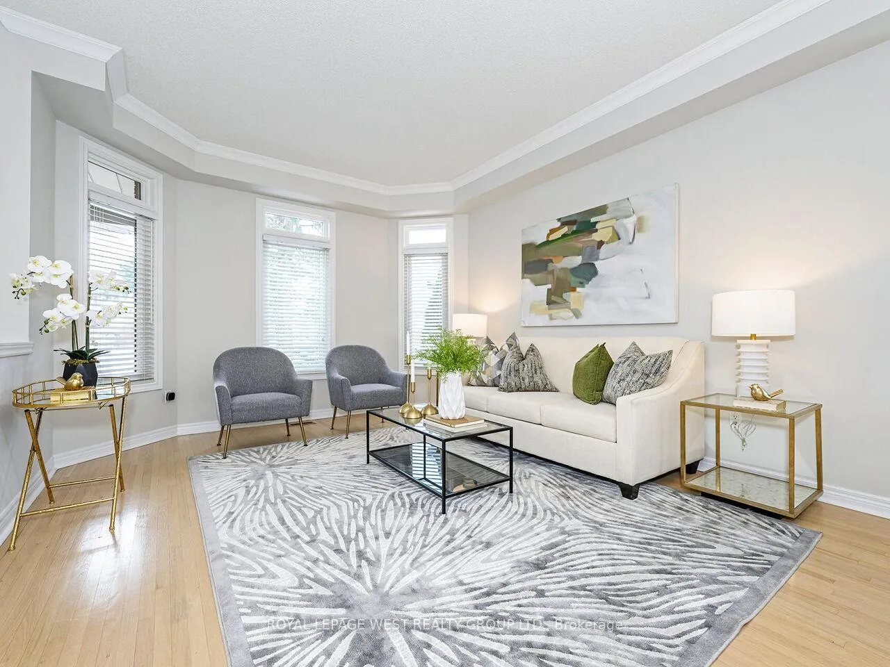 Photo 3 of 7 Vantagebrook Court, Caledon, Bolton North — HOMEH