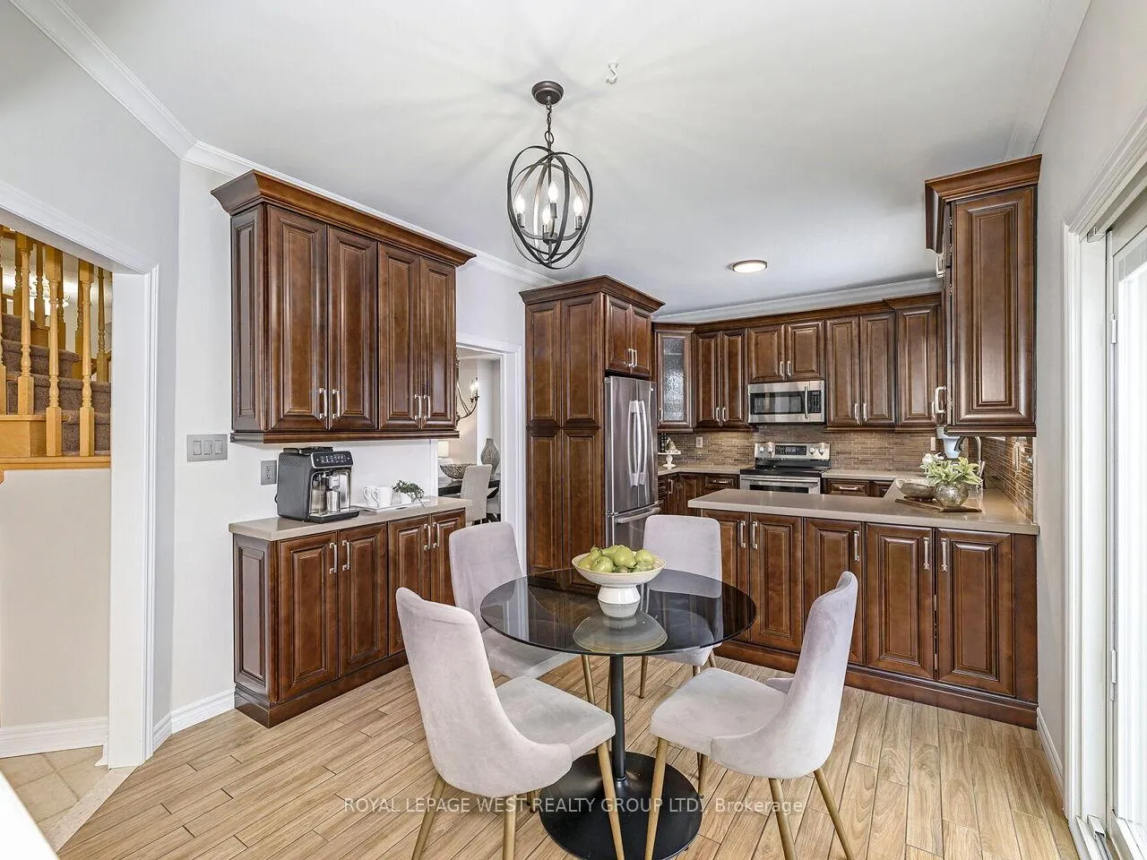 Photo 11 of 7 Vantagebrook Court, Caledon, Bolton North — HOMEH