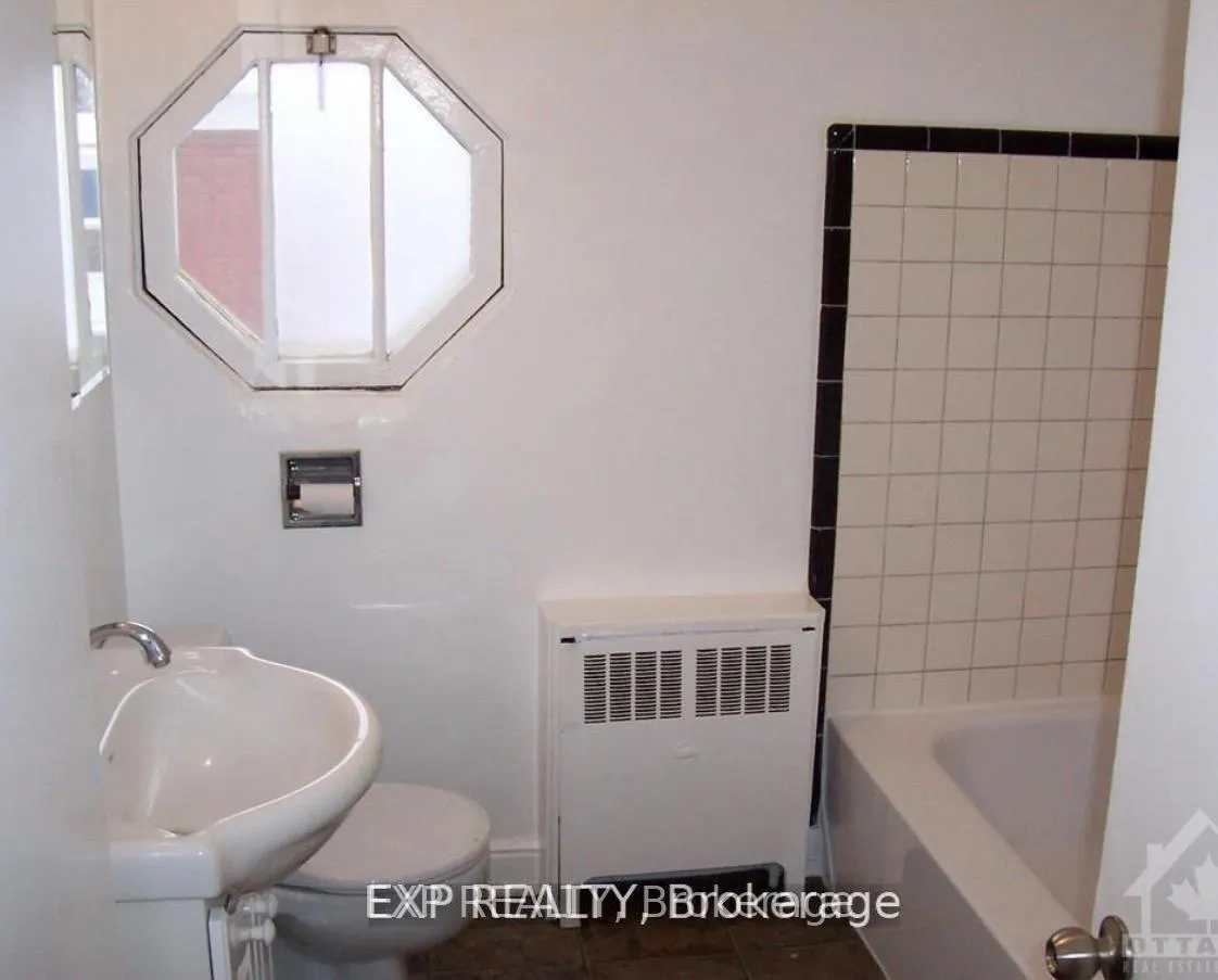 Photo 6 of 879 Kirkwood Avenue, Ottawa, Carlington — HOMEH