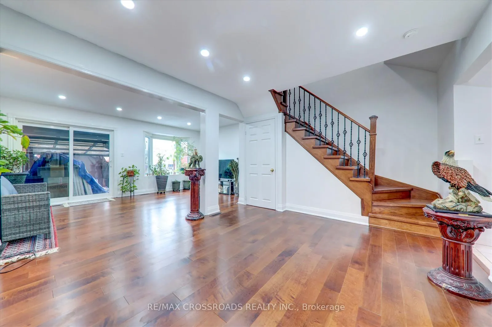 Photo 12 of 51 Clarion Crescent, Markham, Middlefield — HOMEH