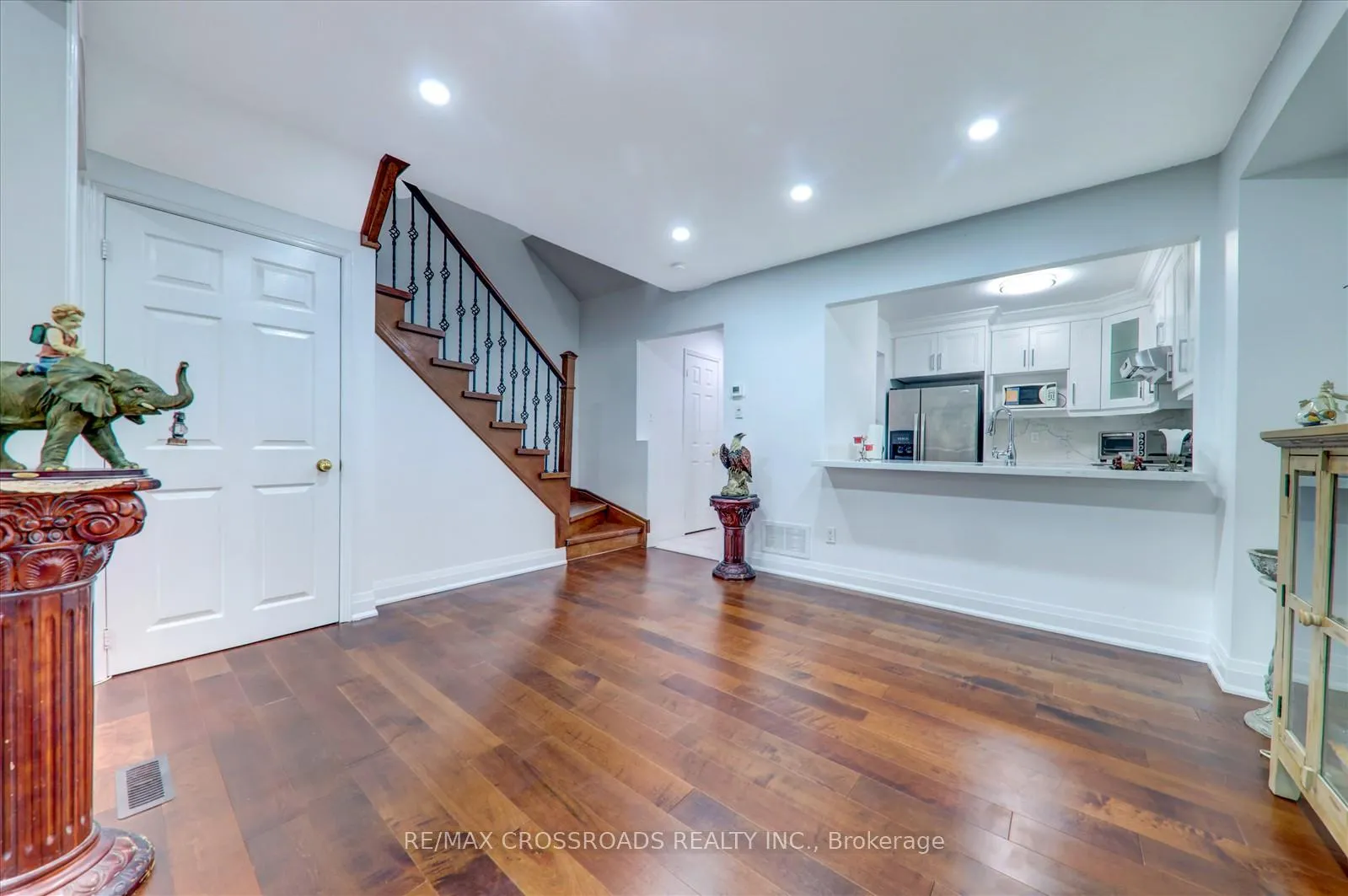 Photo 13 of 51 Clarion Crescent, Markham, Middlefield — HOMEH