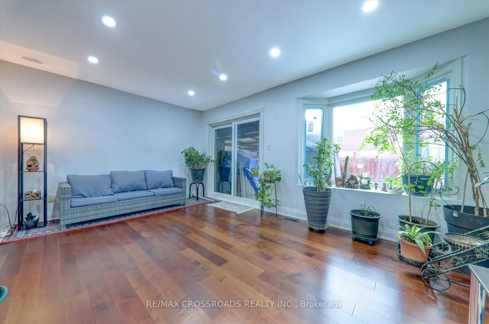 Photo 16 of 51 Clarion Crescent, Markham, Middlefield — HOMEH