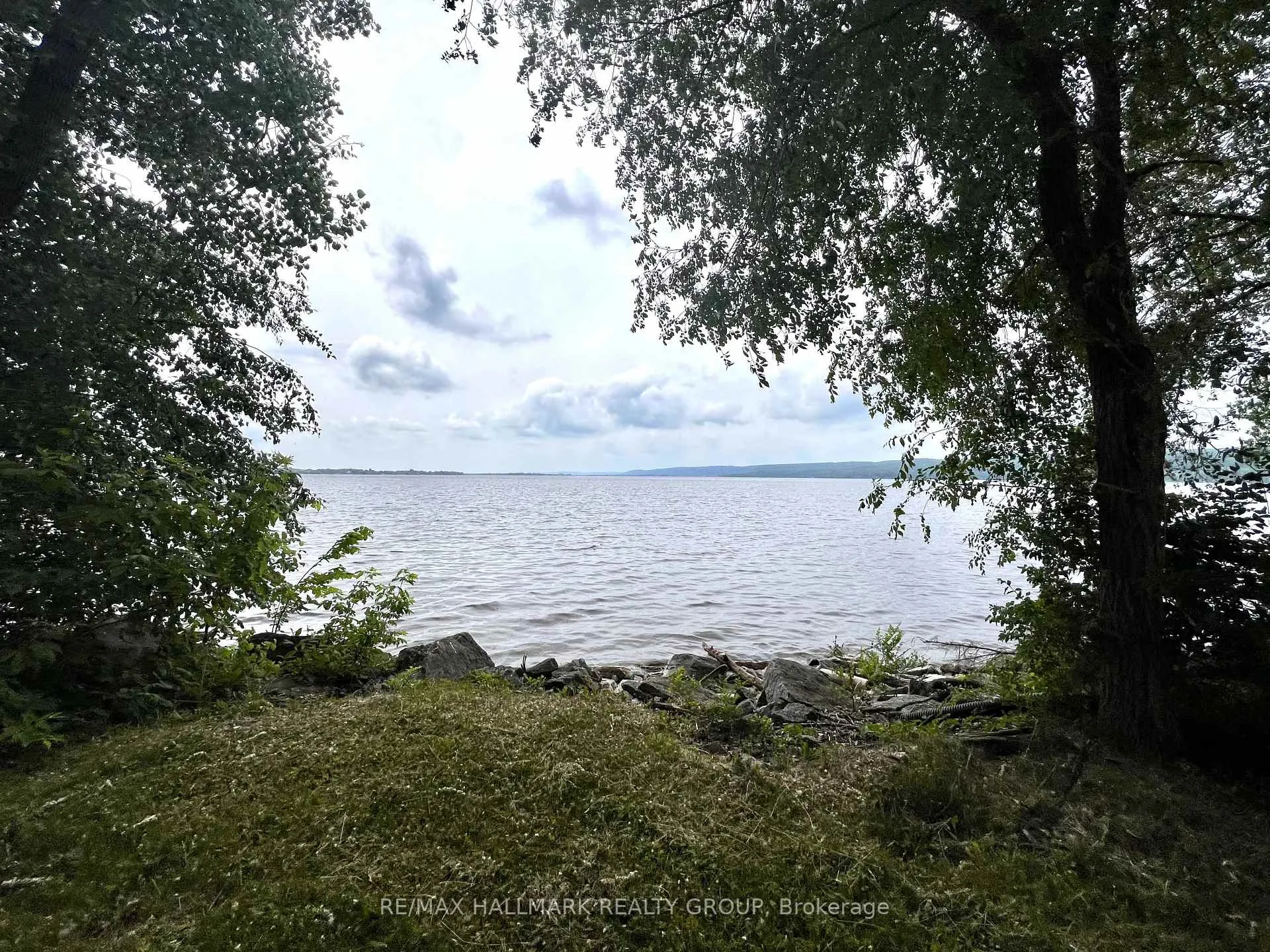 Photo 1 of 852 Lalonde Road, Champlain, L'Orignal — HOMEH