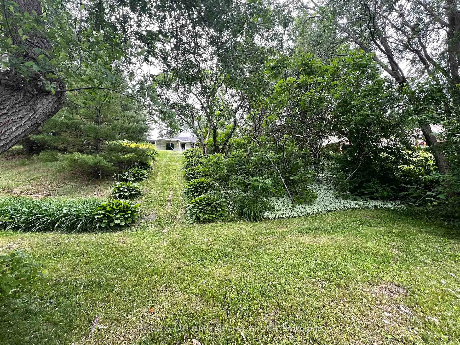 Photo 8 of 852 Lalonde Road, Champlain, L'Orignal — HOMEH