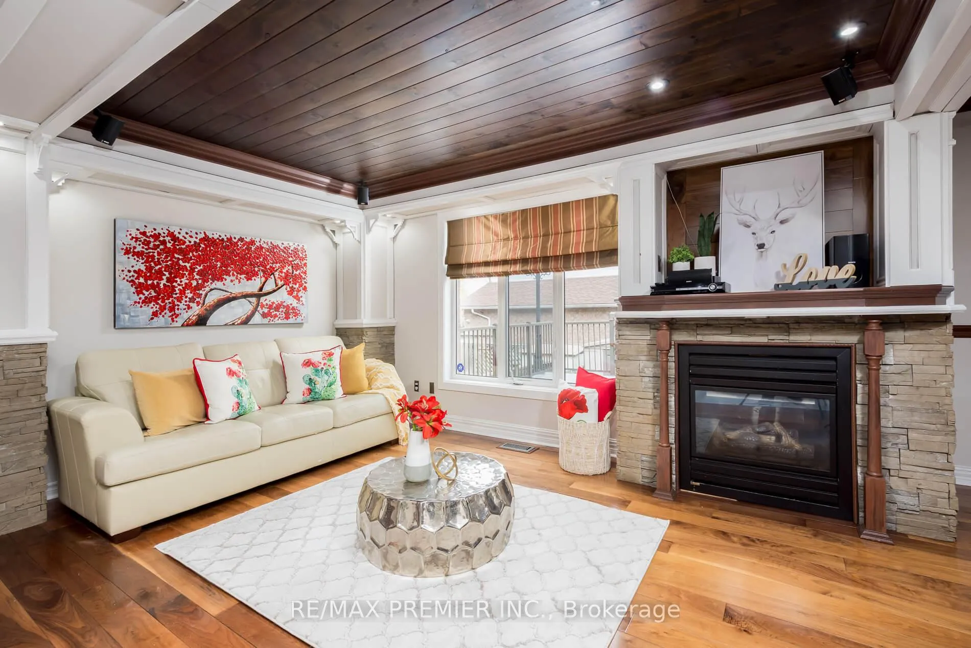 Photo 7 of 348 Royalpark Way, Vaughan, Elder Mills — HOMEH
