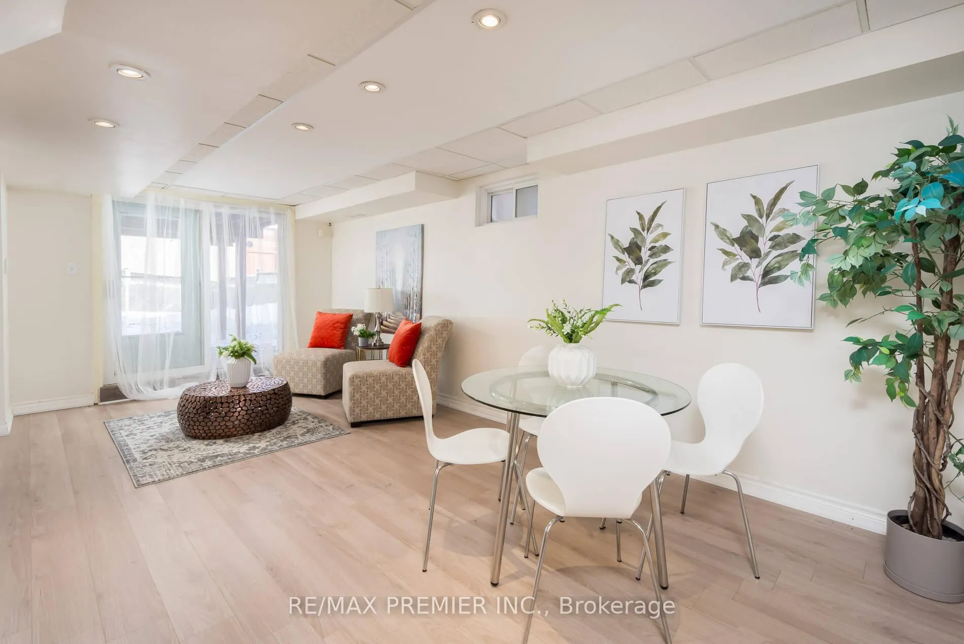 Photo 27 of 348 Royalpark Way, Vaughan, Elder Mills — HOMEH