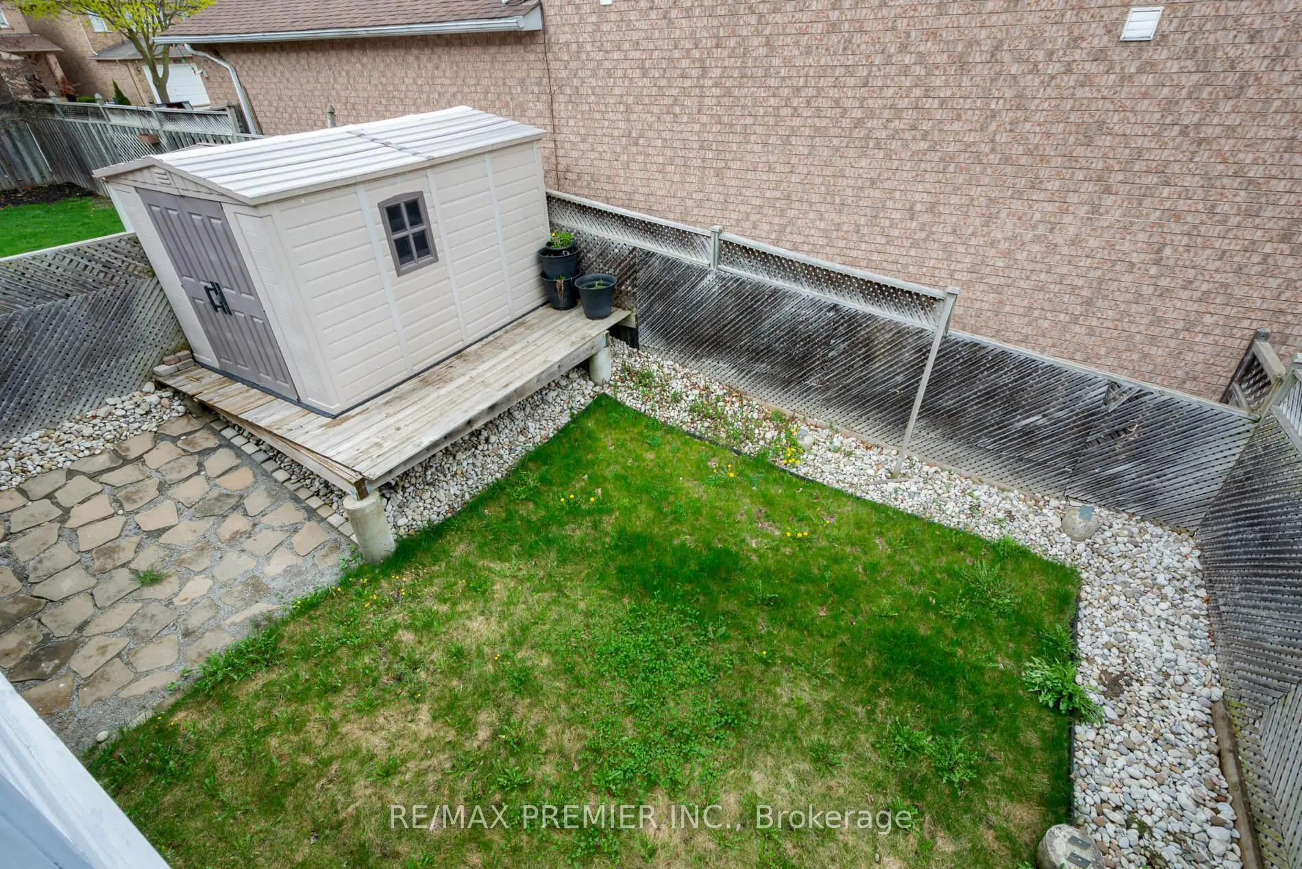 Photo 40 of 348 Royalpark Way, Vaughan, Elder Mills — HOMEH