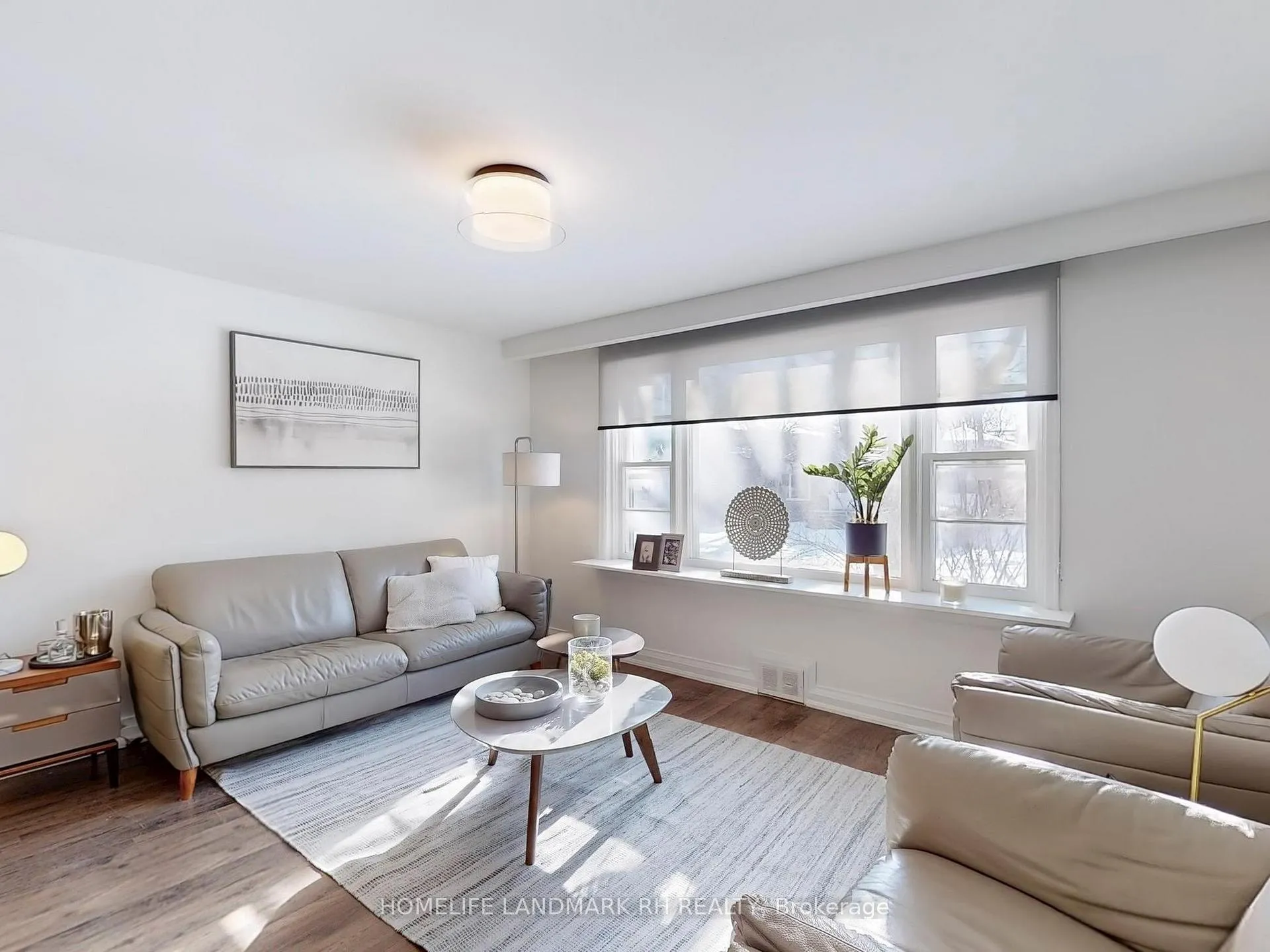Photo 6 of 42 Frontenac Avenue, Toronto, Bedford Park-Nortown — HOMEH