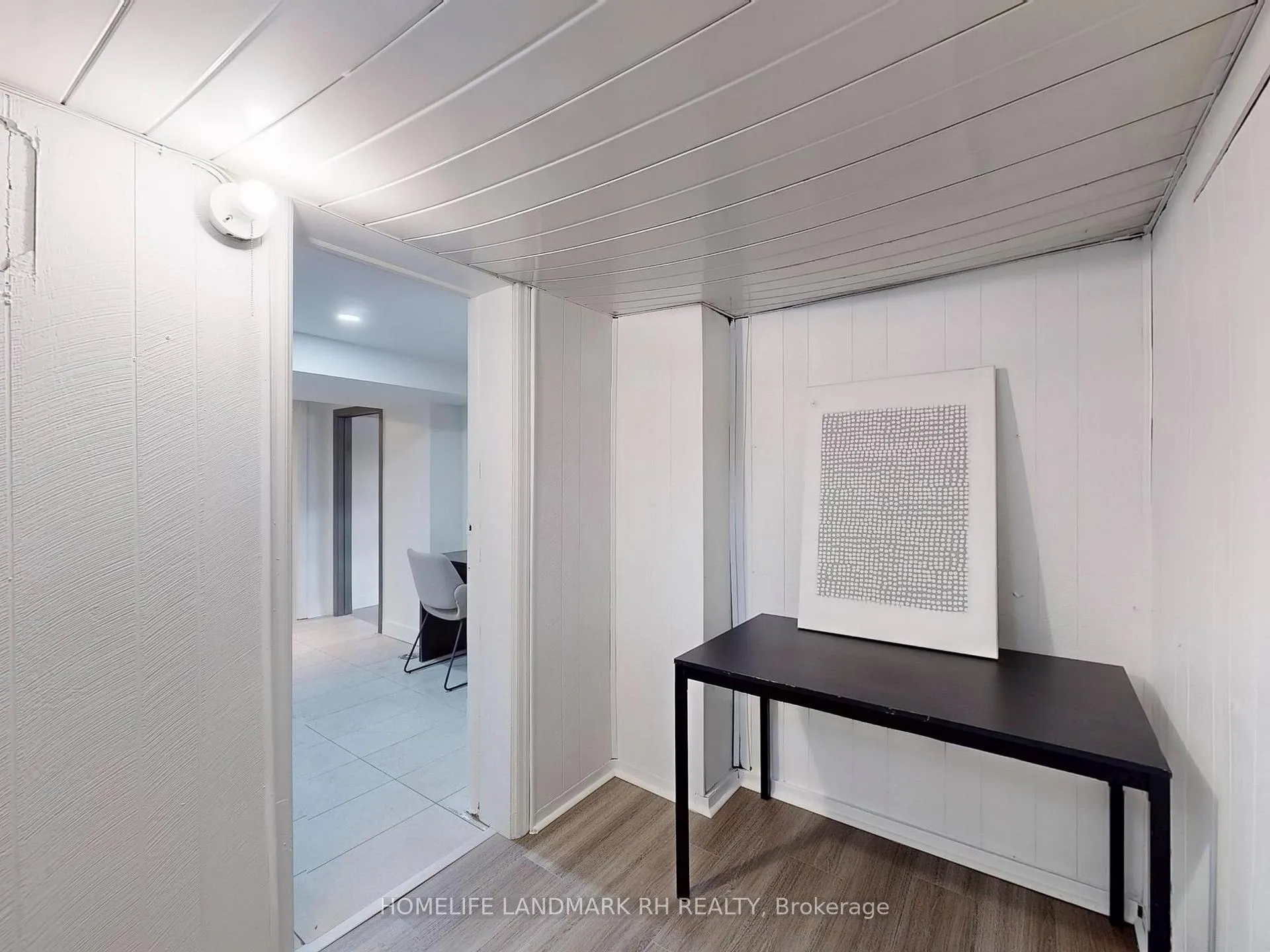 Photo 24 of 42 Frontenac Avenue, Toronto, Bedford Park-Nortown — HOMEH