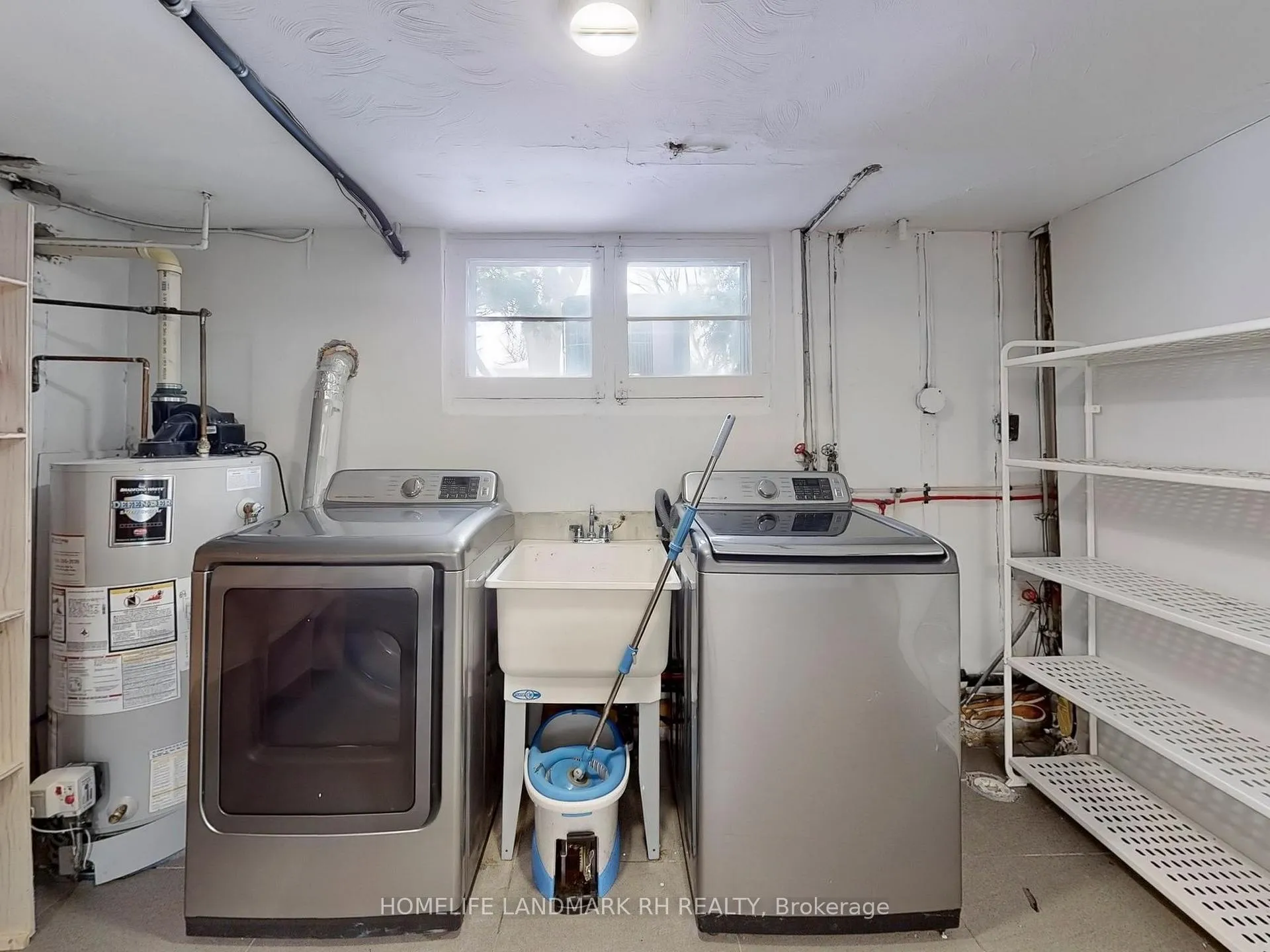 Photo 25 of 42 Frontenac Avenue, Toronto, Bedford Park-Nortown — HOMEH