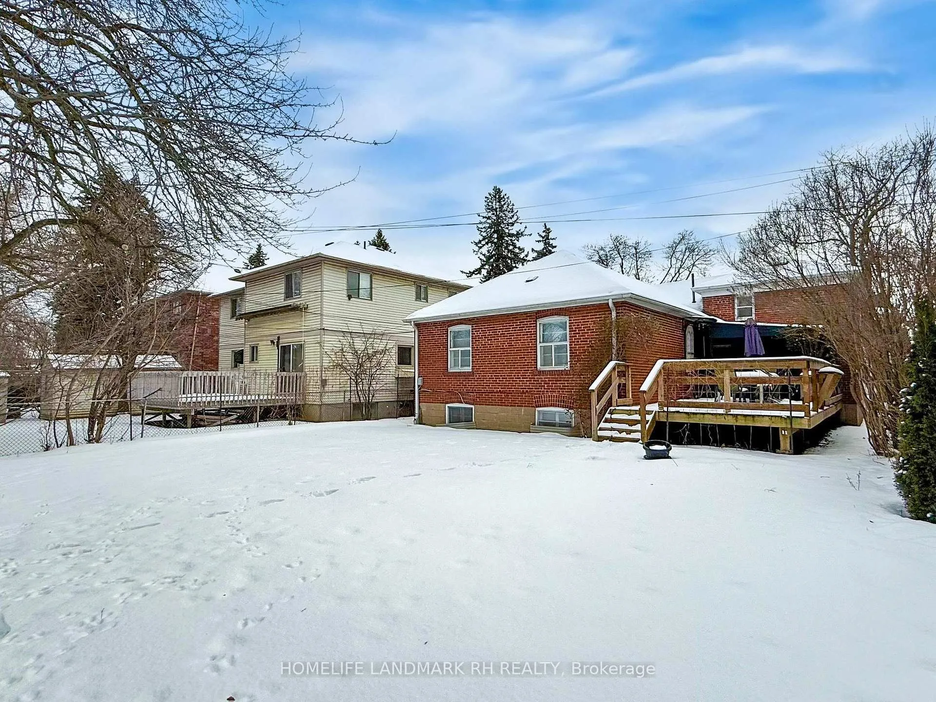 Photo 27 of 42 Frontenac Avenue, Toronto, Bedford Park-Nortown — HOMEH