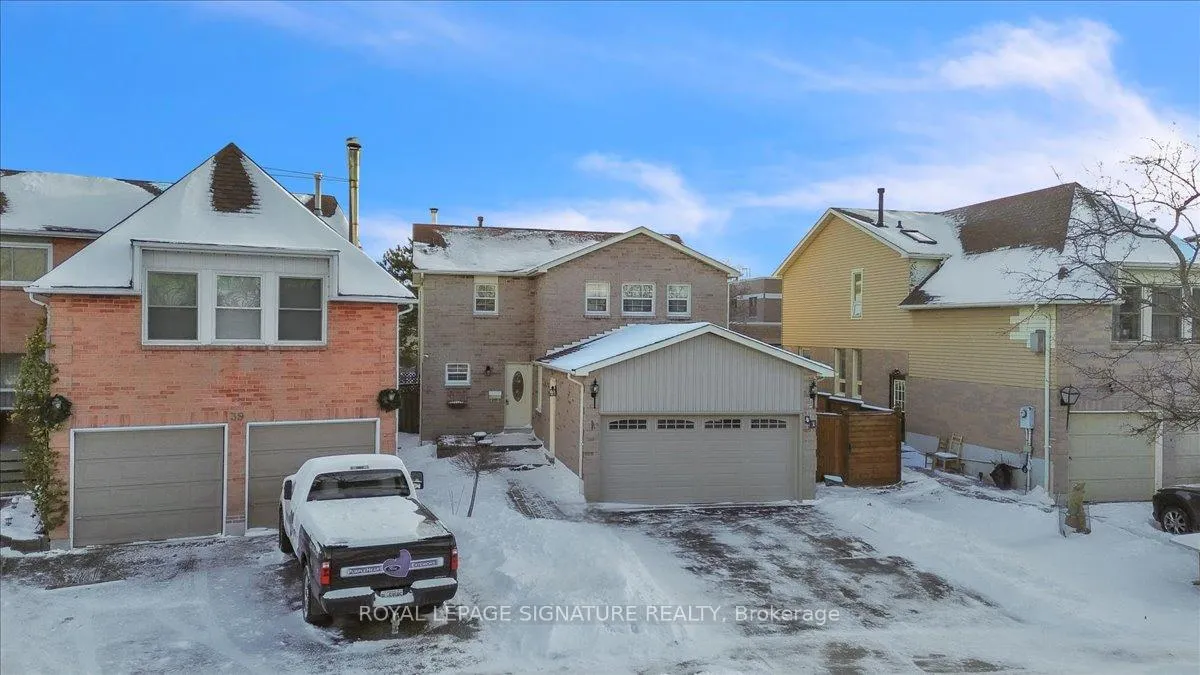 Photo 2 of 41 Wicks Drive, Ajax, Central East — HOMEH