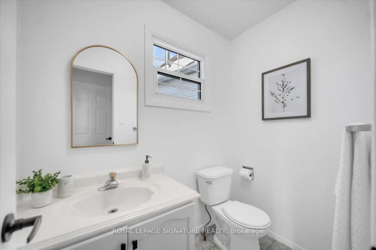 Photo 10 of 41 Wicks Drive, Ajax, Central East — HOMEH