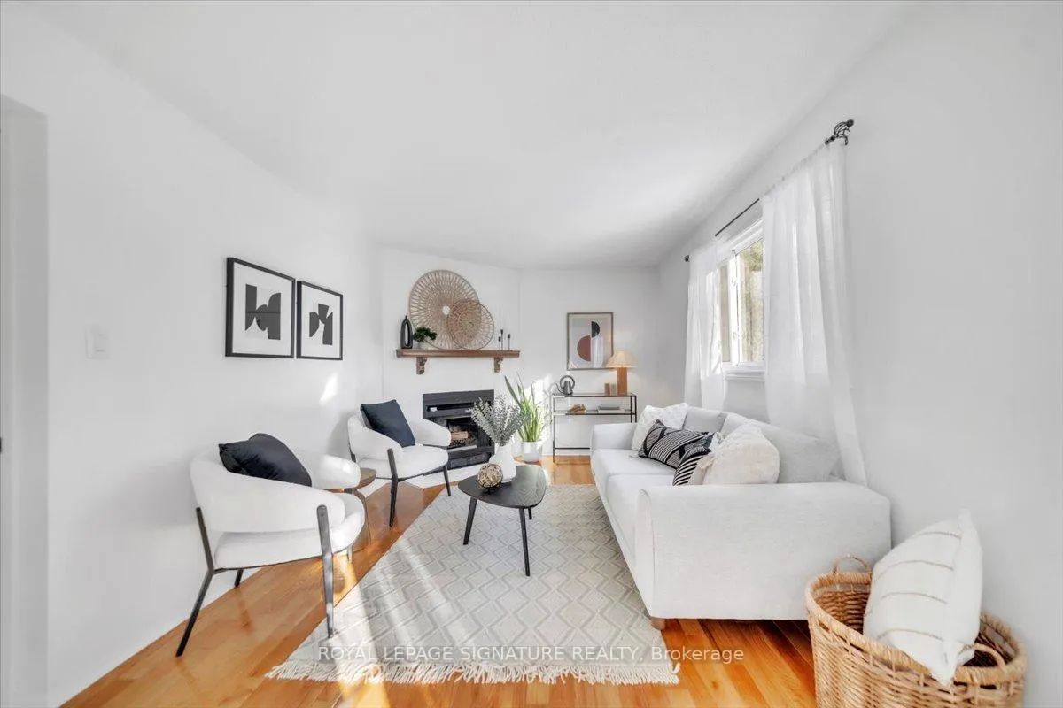 Photo 11 of 41 Wicks Drive, Ajax, Central East — HOMEH