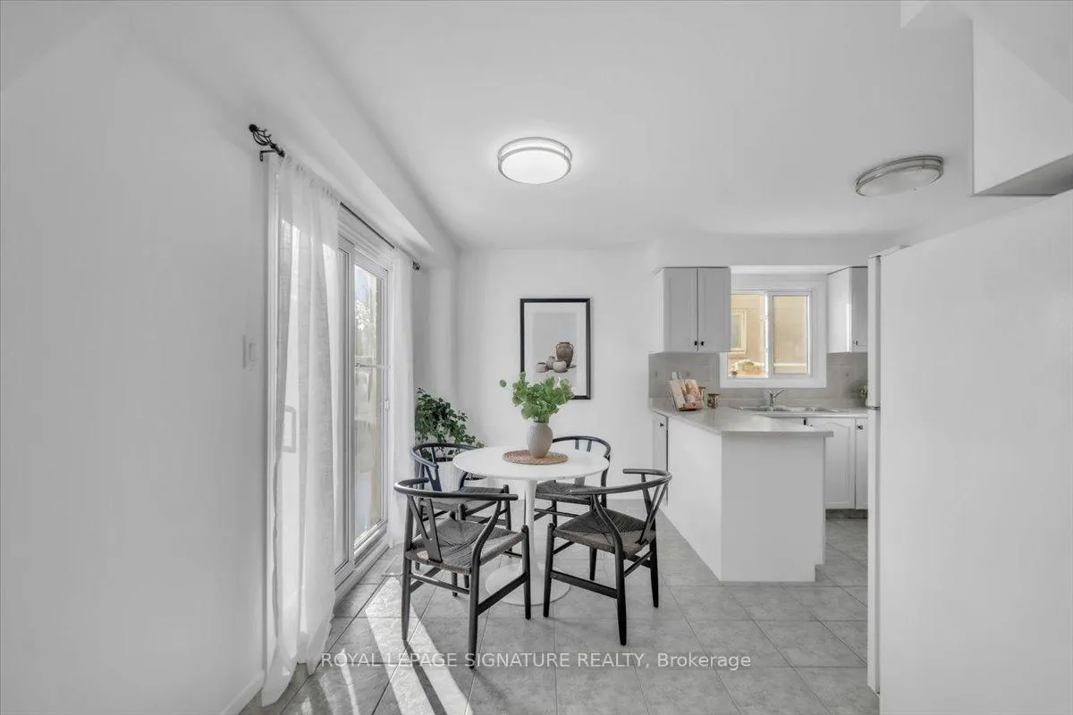 Photo 16 of 41 Wicks Drive, Ajax, Central East — HOMEH