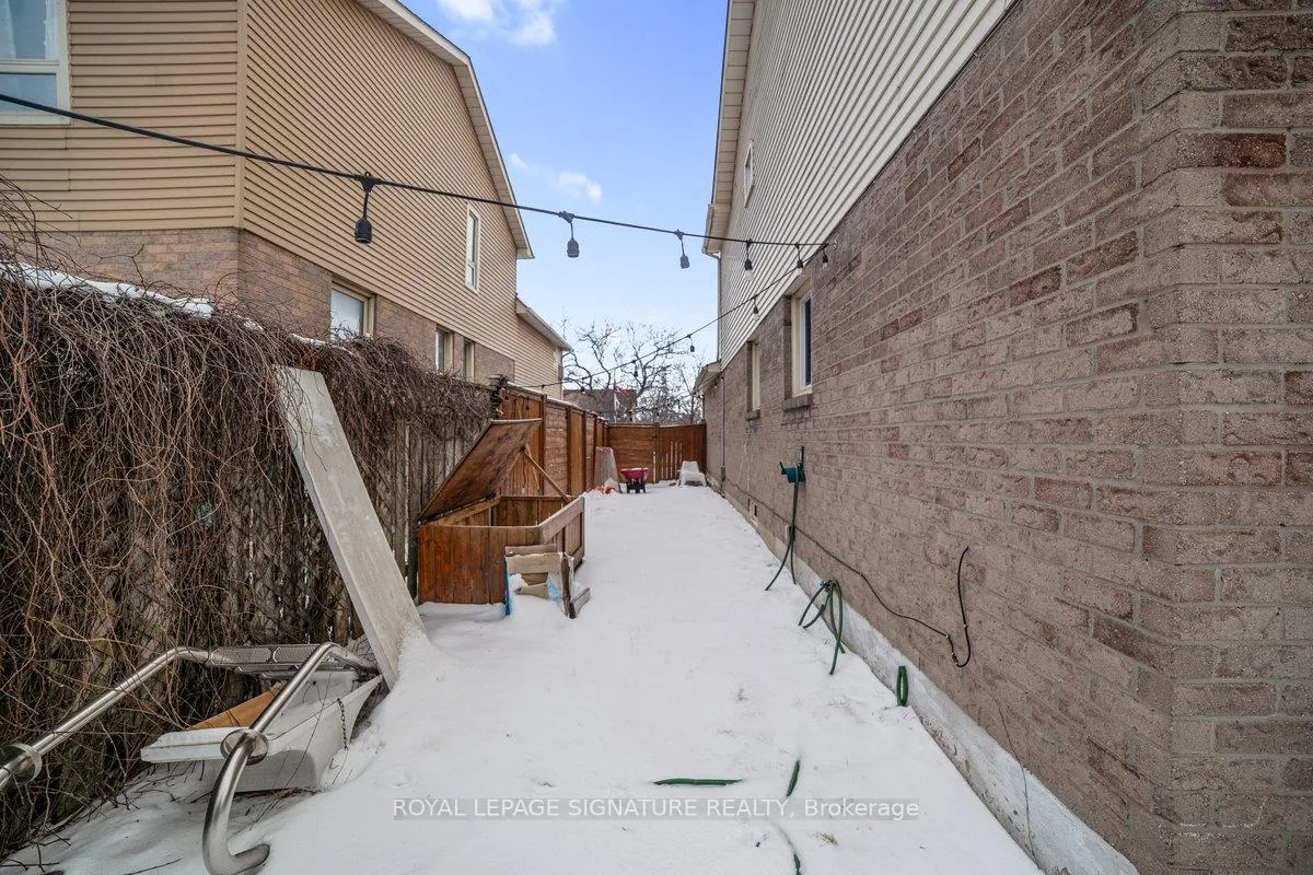 Photo 34 of 41 Wicks Drive, Ajax, Central East — HOMEH