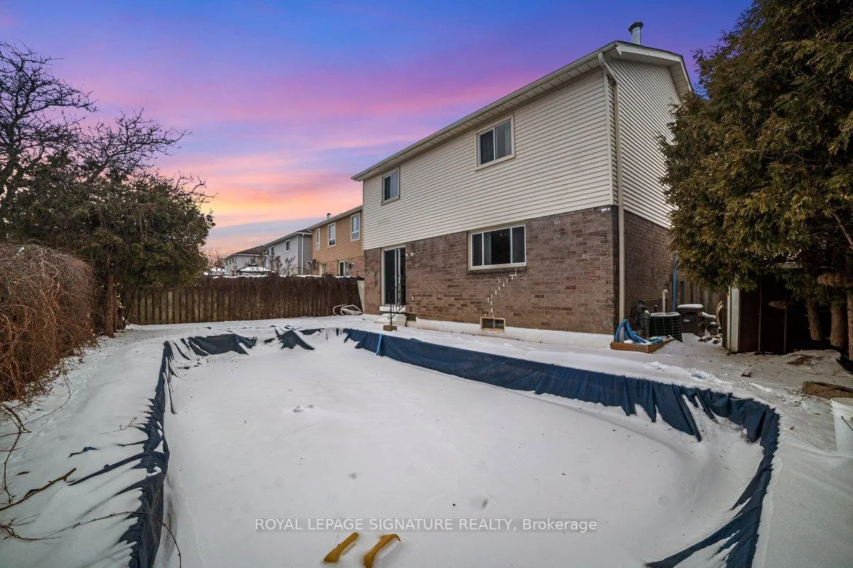 Photo 36 of 41 Wicks Drive, Ajax, Central East — HOMEH