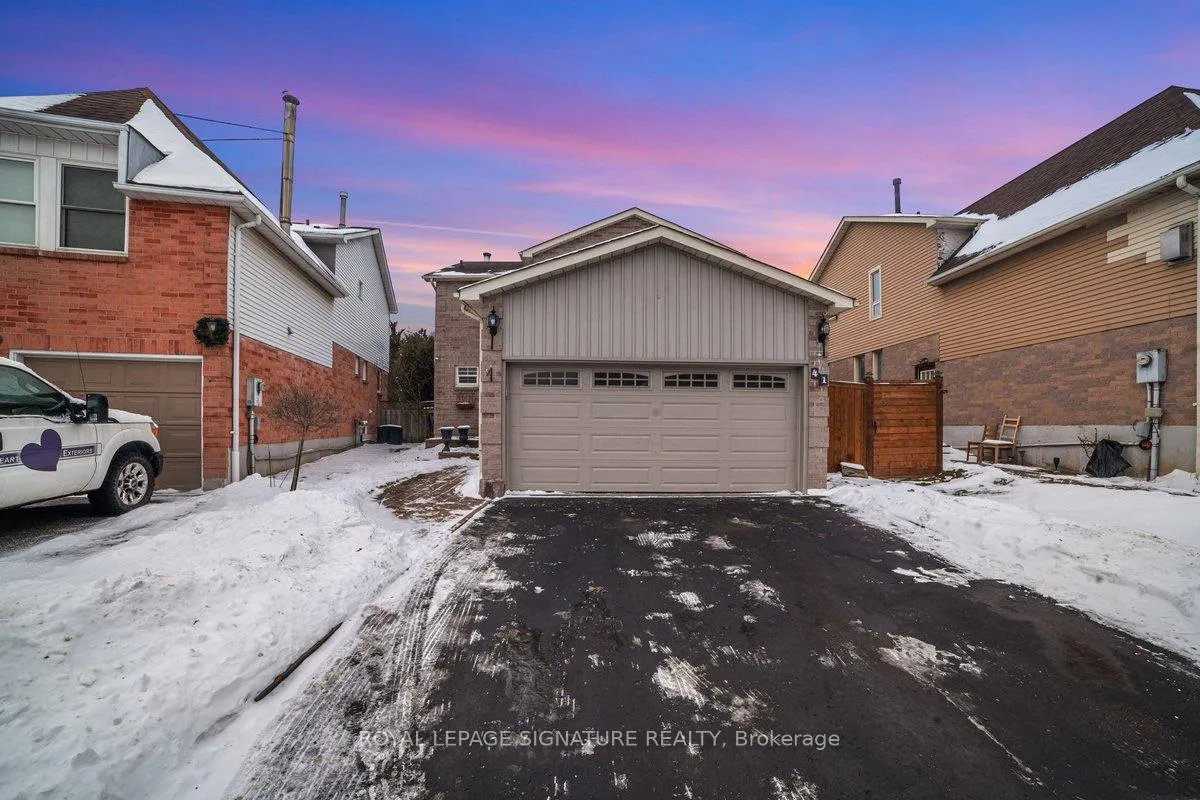 Photo 38 of 41 Wicks Drive, Ajax, Central East — HOMEH