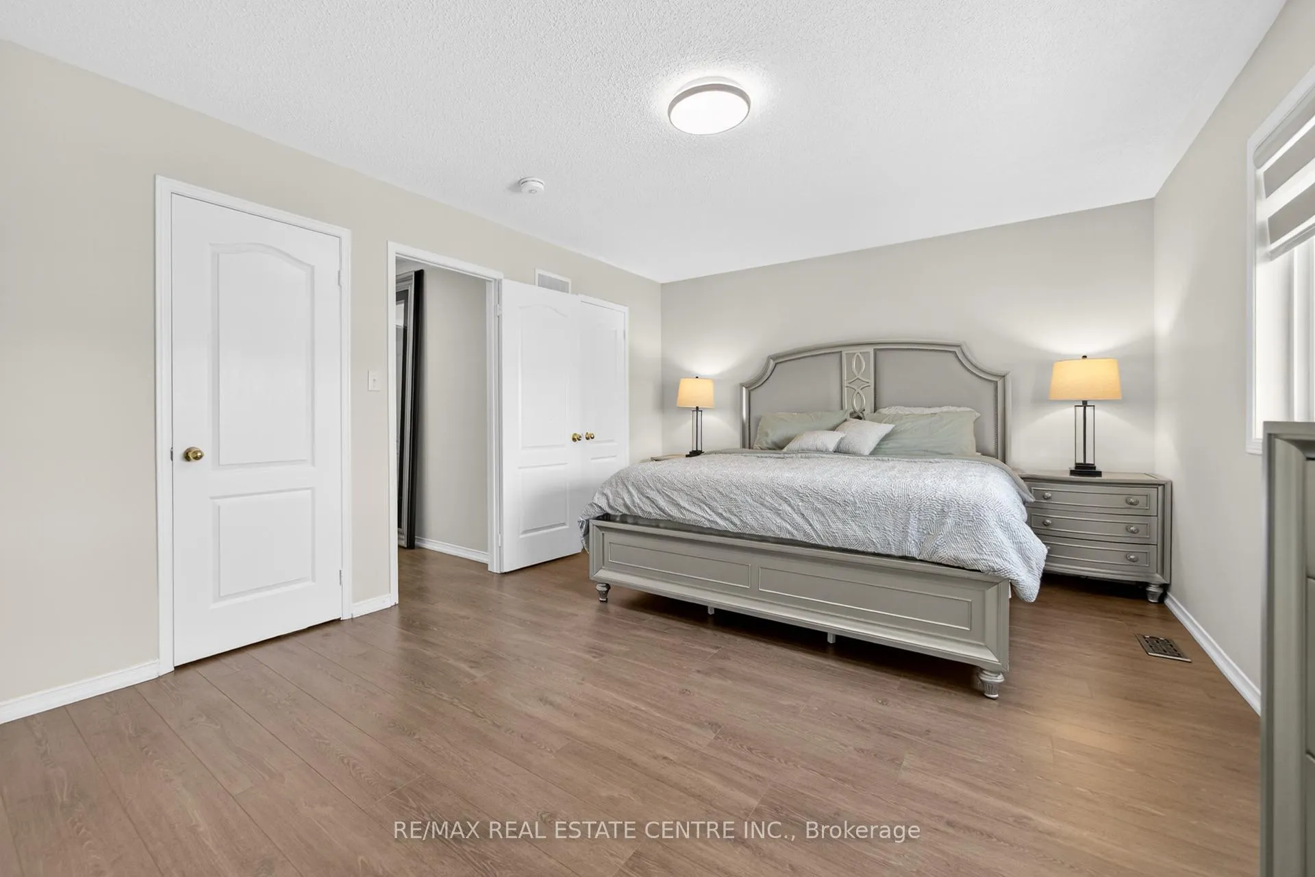 Photo 26 of 41 Sunnyview Road, Brampton, Fletcher's Meadow — HOMEH