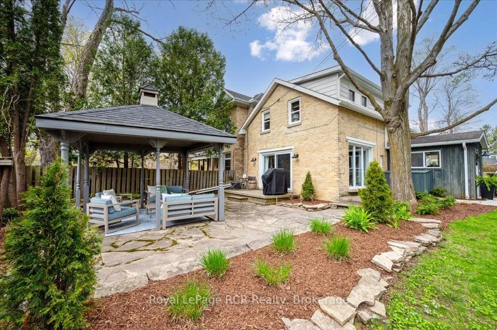 Photo 3 of 204 Durham Street E, Wellington North, Mount Forest — HOMEH