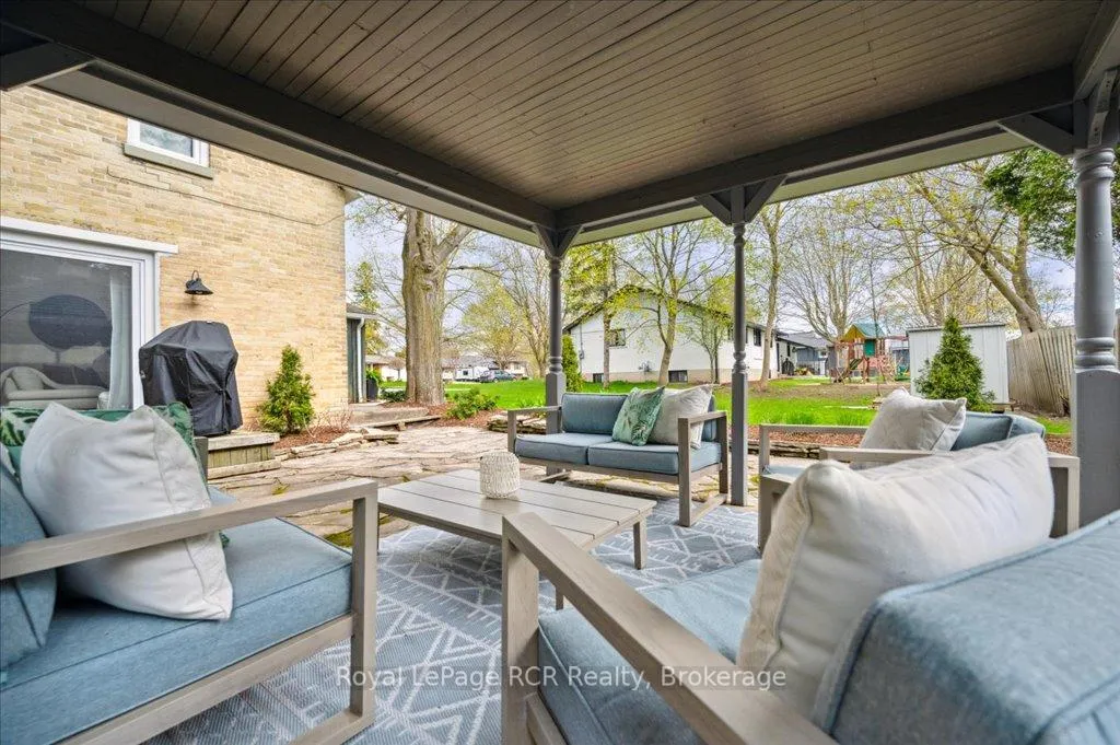 Photo 7 of 204 Durham Street E, Wellington North, Mount Forest — HOMEH
