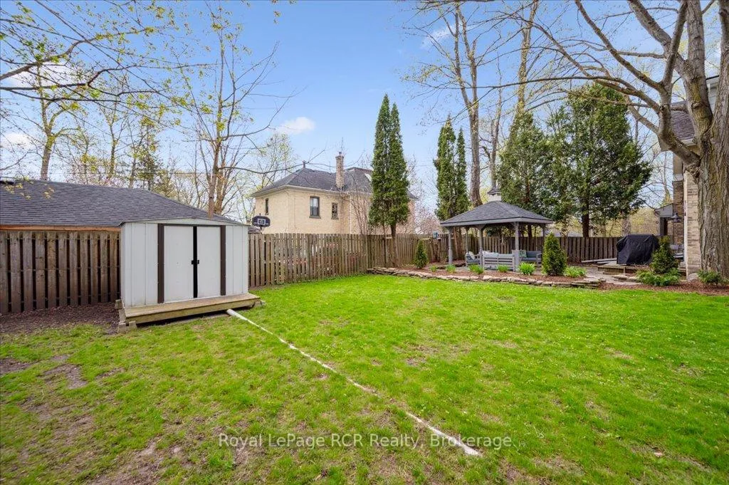 Photo 8 of 204 Durham Street E, Wellington North, Mount Forest — HOMEH