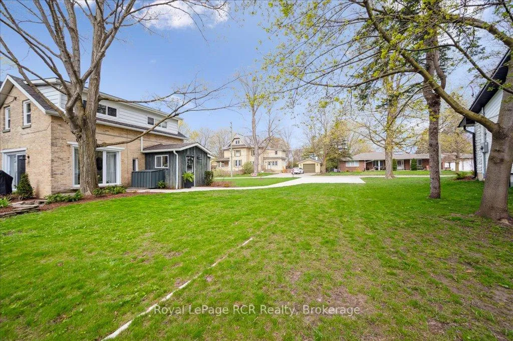 Photo 9 of 204 Durham Street E, Wellington North, Mount Forest — HOMEH