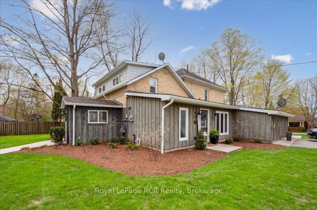 Photo 10 of 204 Durham Street E, Wellington North, Mount Forest — HOMEH