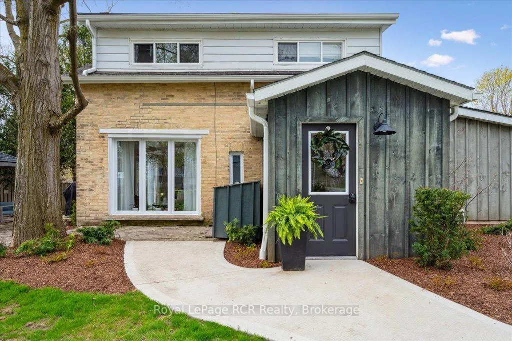 Photo 15 of 204 Durham Street E, Wellington North, Mount Forest — HOMEH