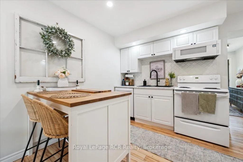 Photo 19 of 204 Durham Street E, Wellington North, Mount Forest — HOMEH