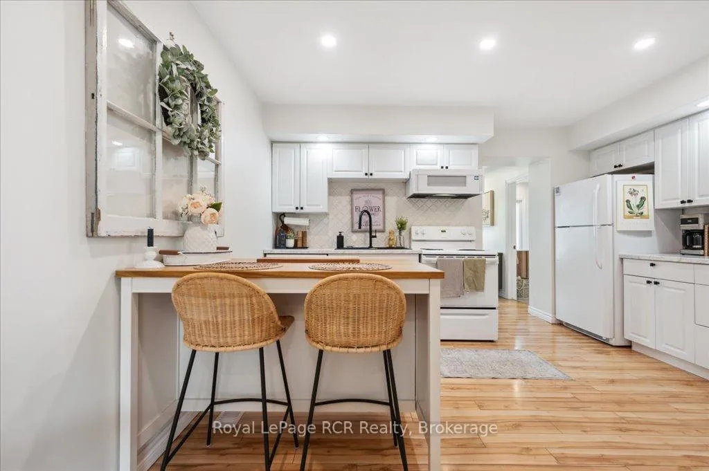 Photo 20 of 204 Durham Street E, Wellington North, Mount Forest — HOMEH