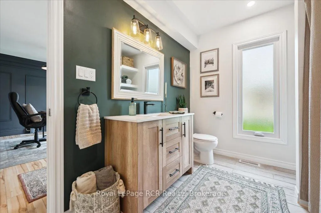 Photo 32 of 204 Durham Street E, Wellington North, Mount Forest — HOMEH