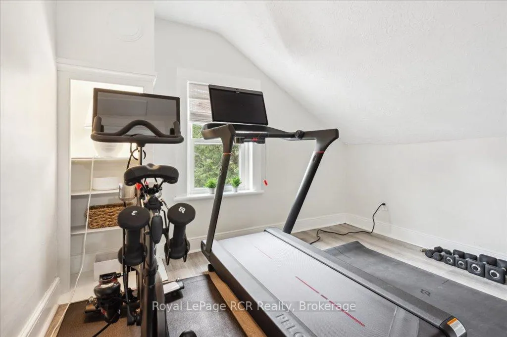 Photo 36 of 204 Durham Street E, Wellington North, Mount Forest — HOMEH