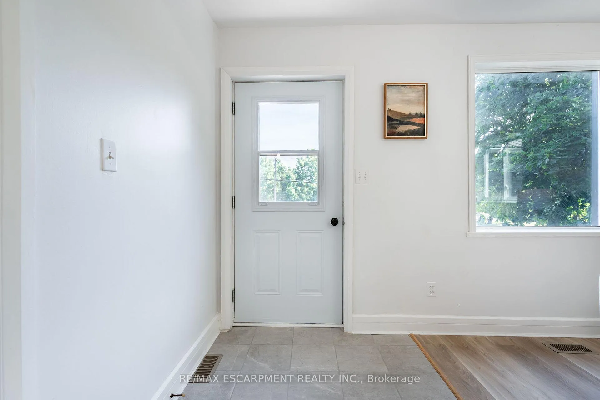 Photo 4 of 91 Rainham Road, Haldimand, Nanticoke — HOMEH