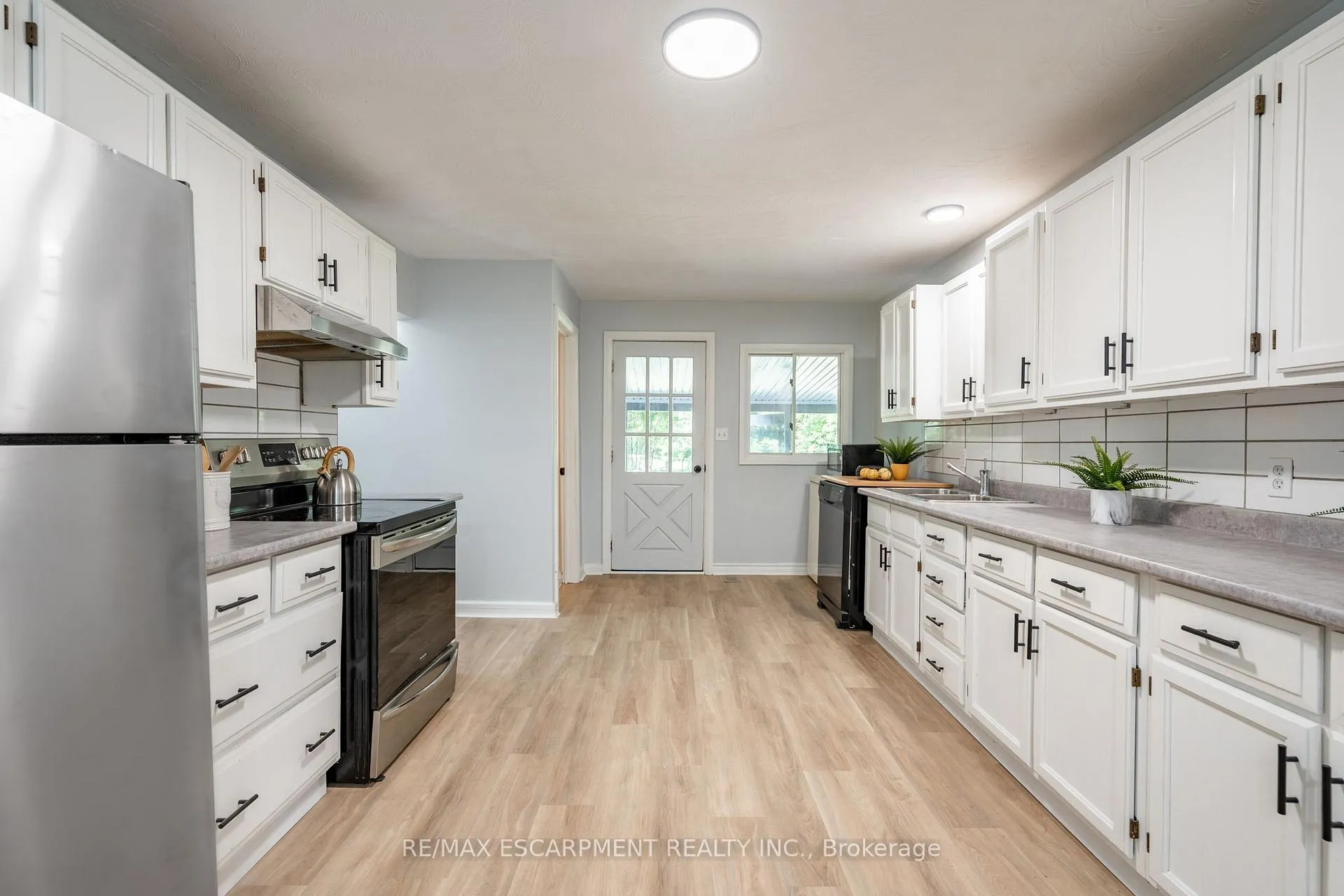 Photo 11 of 91 Rainham Road, Haldimand, Nanticoke — HOMEH