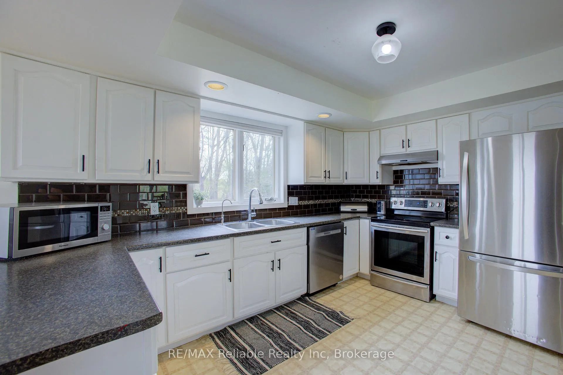 Photo 10 of 77260 Kinburn Line, Huron East, Seaforth — HOMEH
