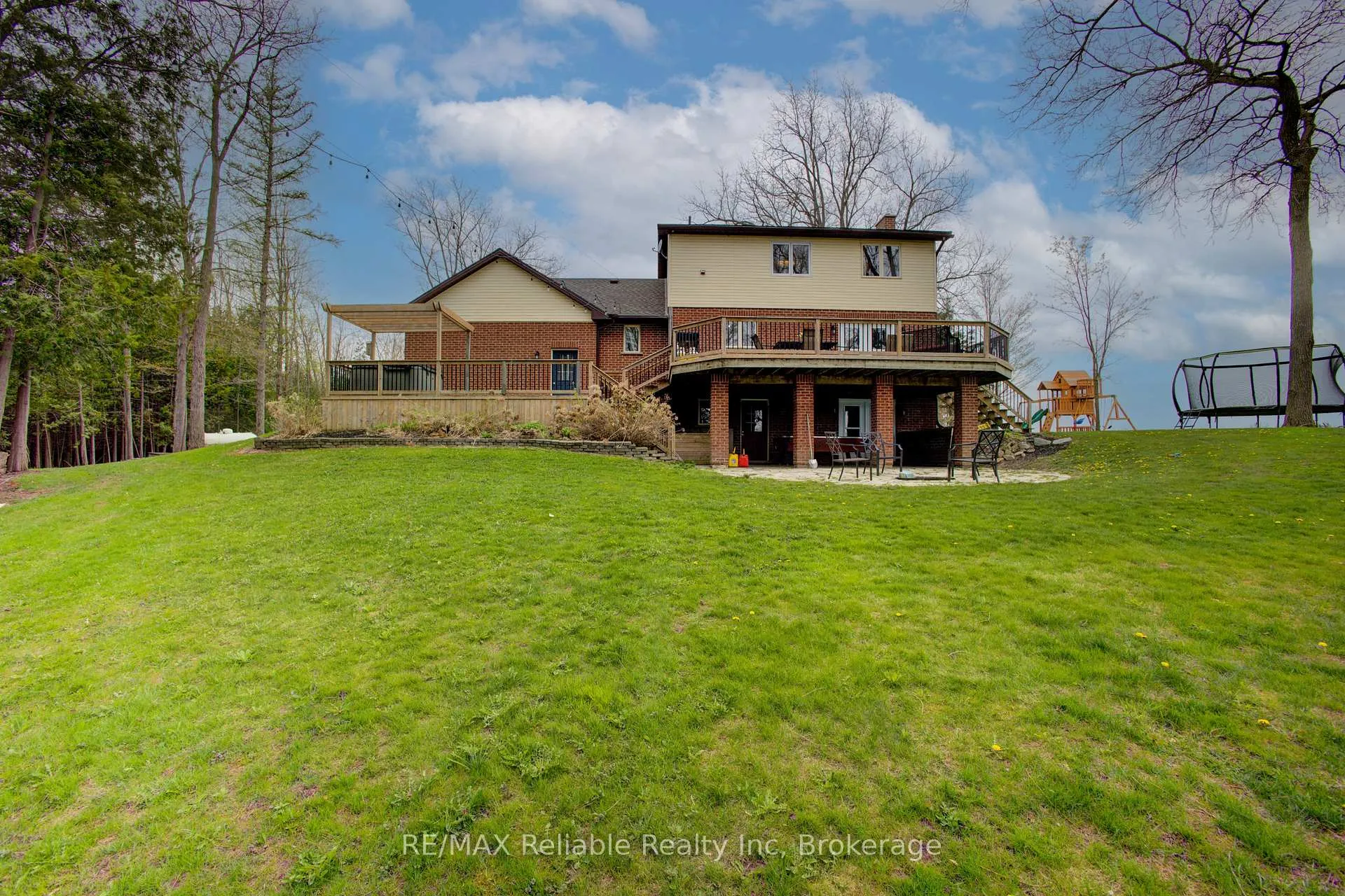 Photo 30 of 77260 Kinburn Line, Huron East, Seaforth — HOMEH
