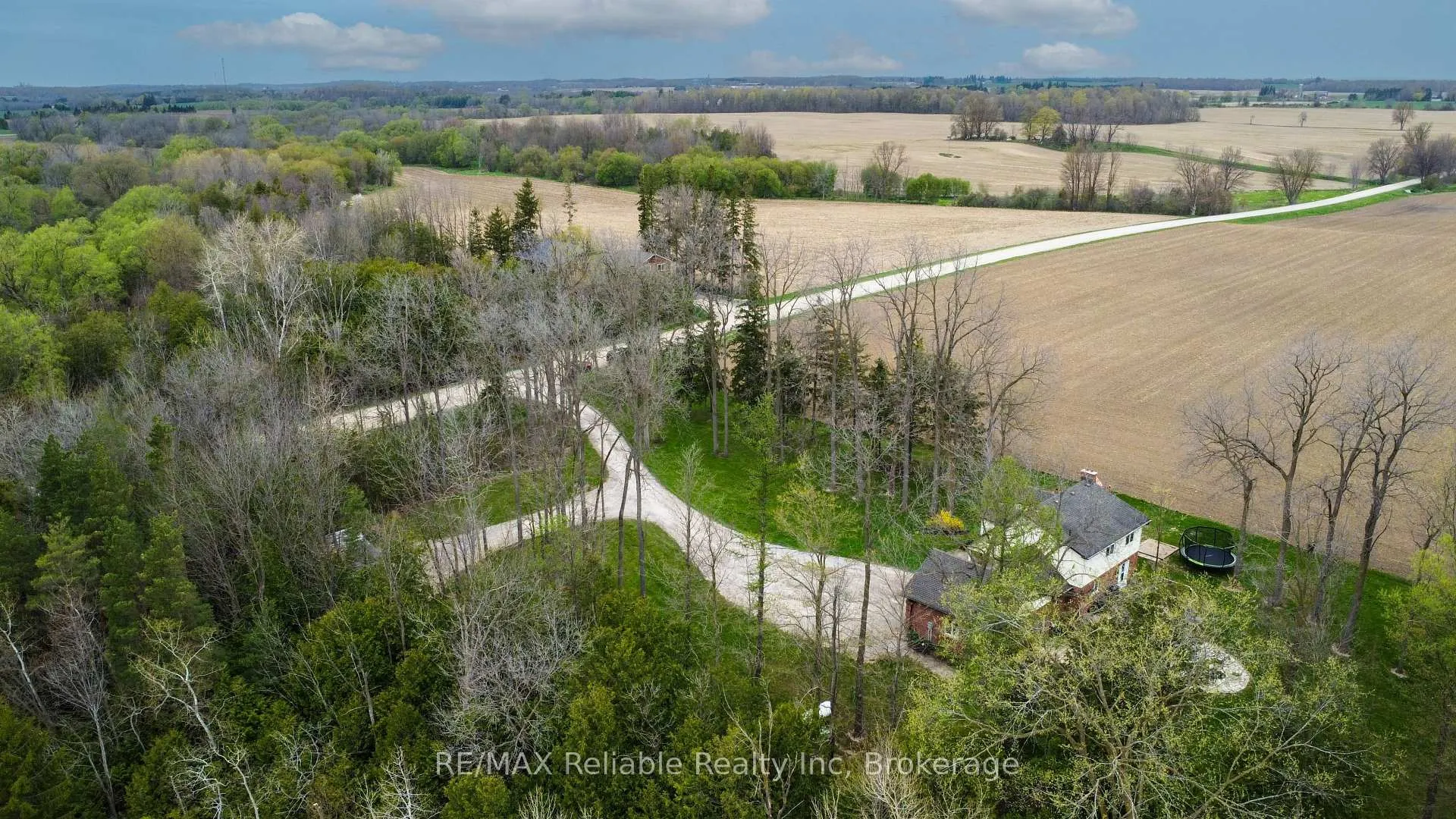 Photo 40 of 77260 Kinburn Line, Huron East, Seaforth — HOMEH