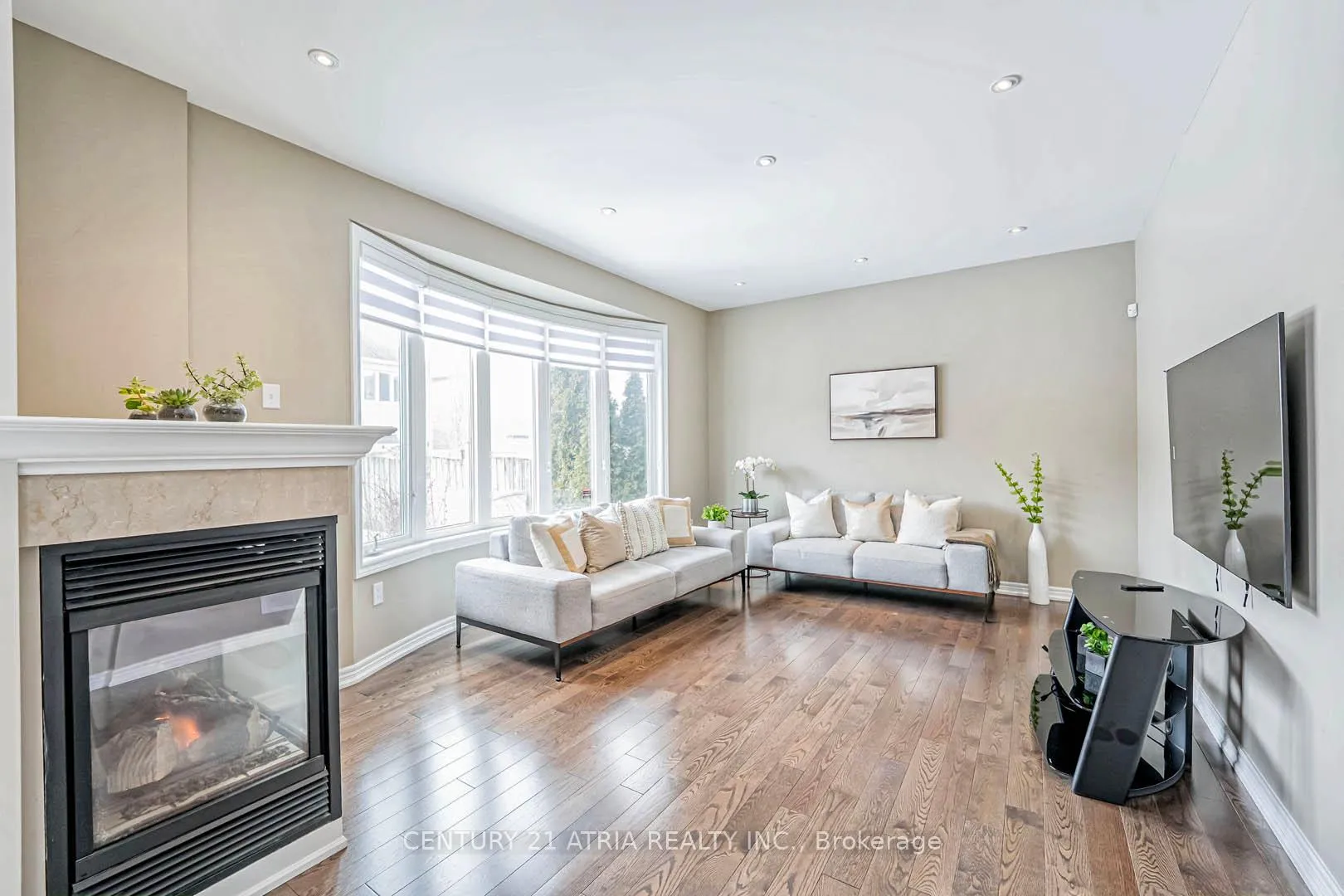 Photo 5 of 5 Adastra Crescent, Markham, Victoria Manor-Jennings Gate — HOMEH