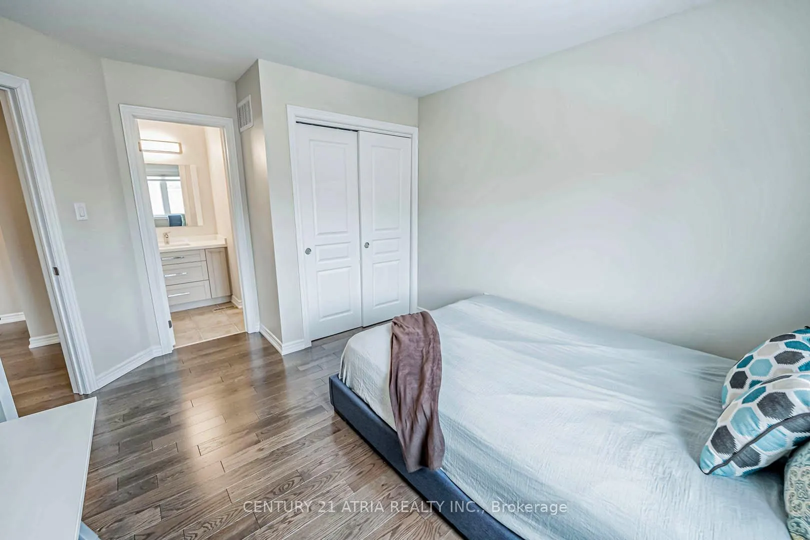 Photo 27 of 5 Adastra Crescent, Markham, Victoria Manor-Jennings Gate — HOMEH