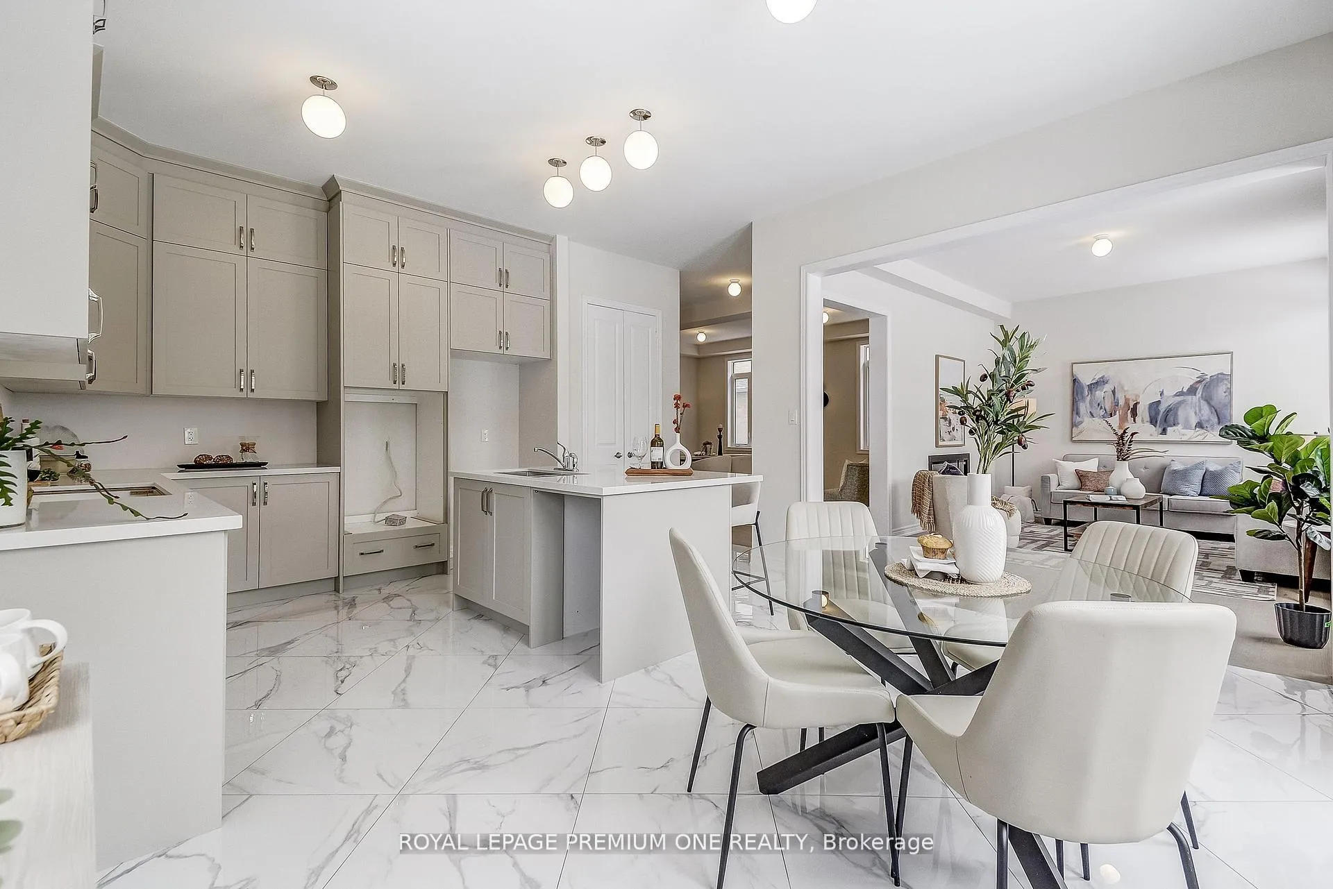 Photo 21 of 884 Plum Place, Milton, Cobban — HOMEH